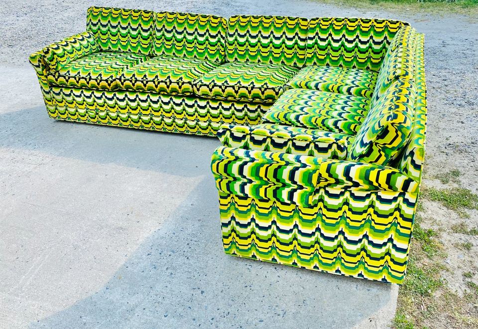 Postmodern Wave Pattern Sectional Sofa