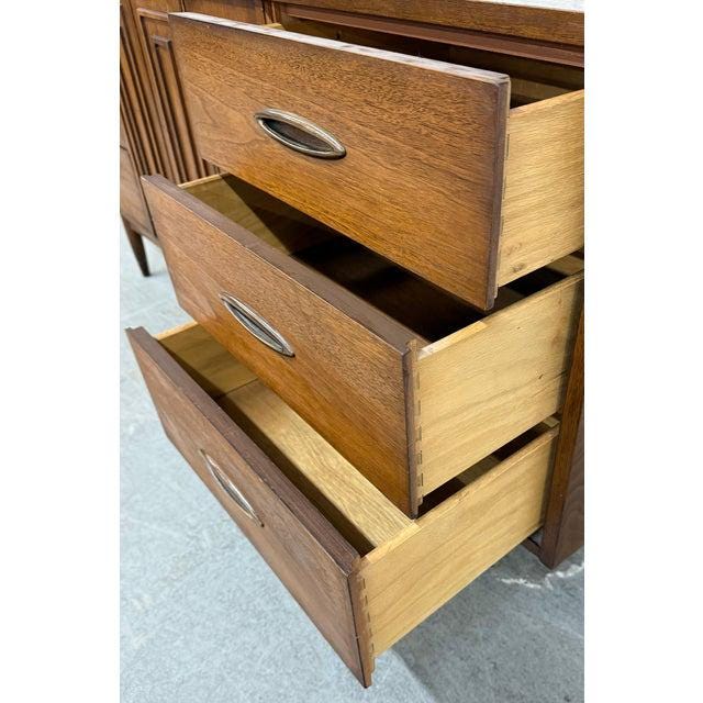 Mid-Century Modern Broyhill Sculptra Walnut 9-Drawer Dresser - Image 9