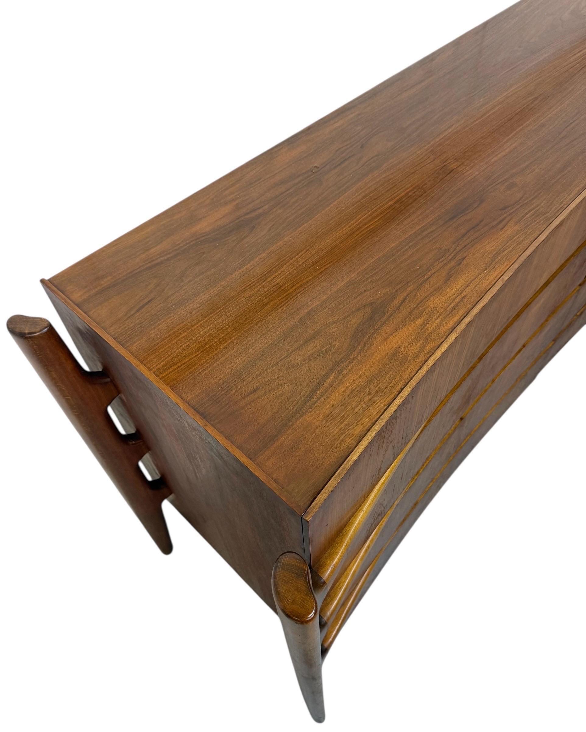 Mid-Century Swedish Modern William Hinn Sculptural Walnut Dresser - Image 4