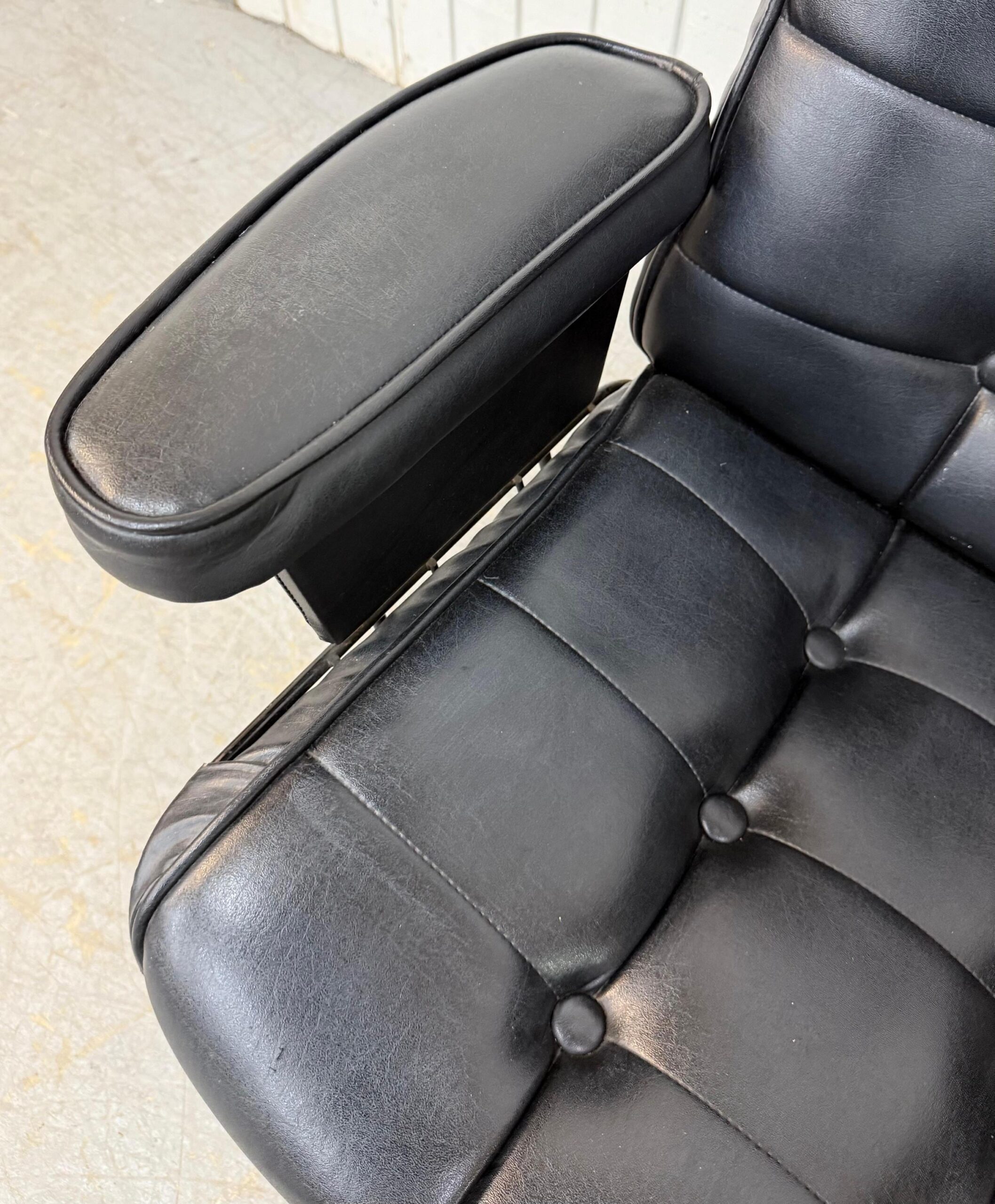 Mid-Century Modern Homecrest Eames Style Black Leather Swivel Lounge Chair - Image 6