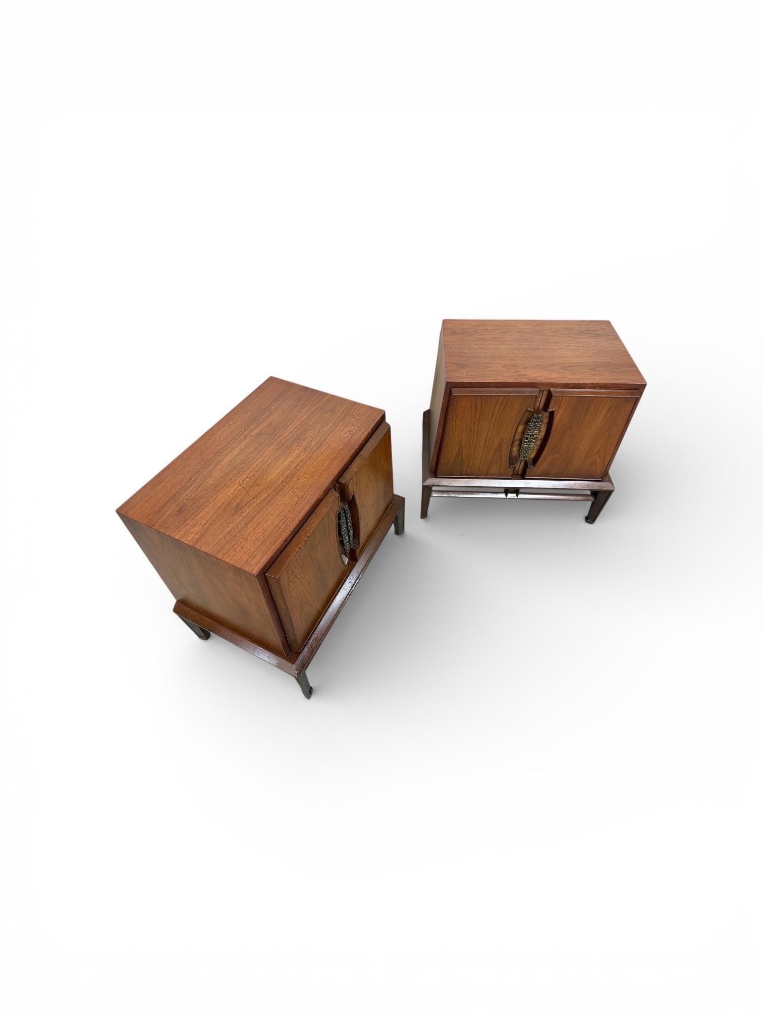 Mid-Century Modern Helen Hobey Baker Walnut Nightstands - Set of 2 - Image 4