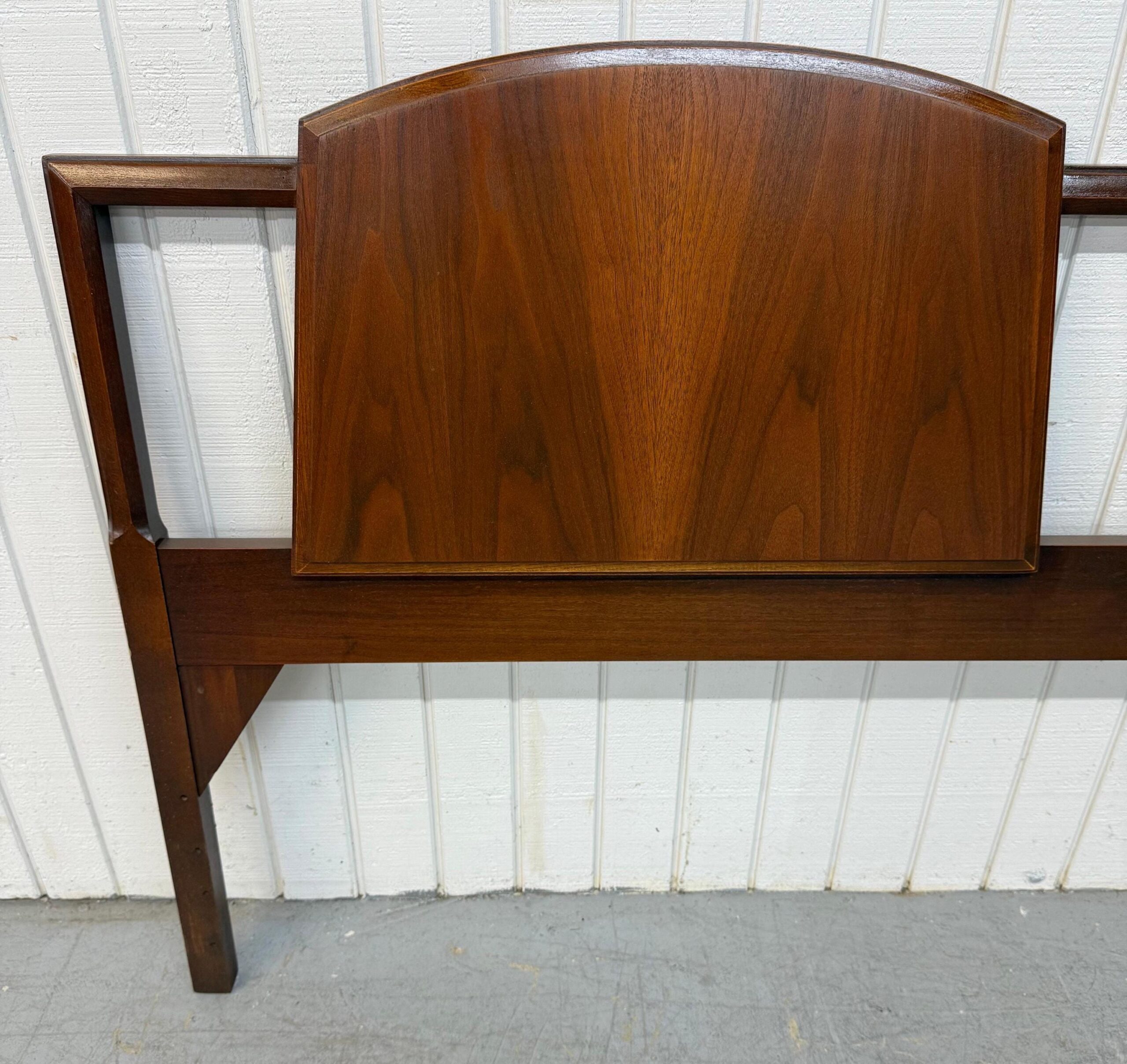 Mid-Century Modern Lane 1st Edition King Size Walnut Headboard - Image 4