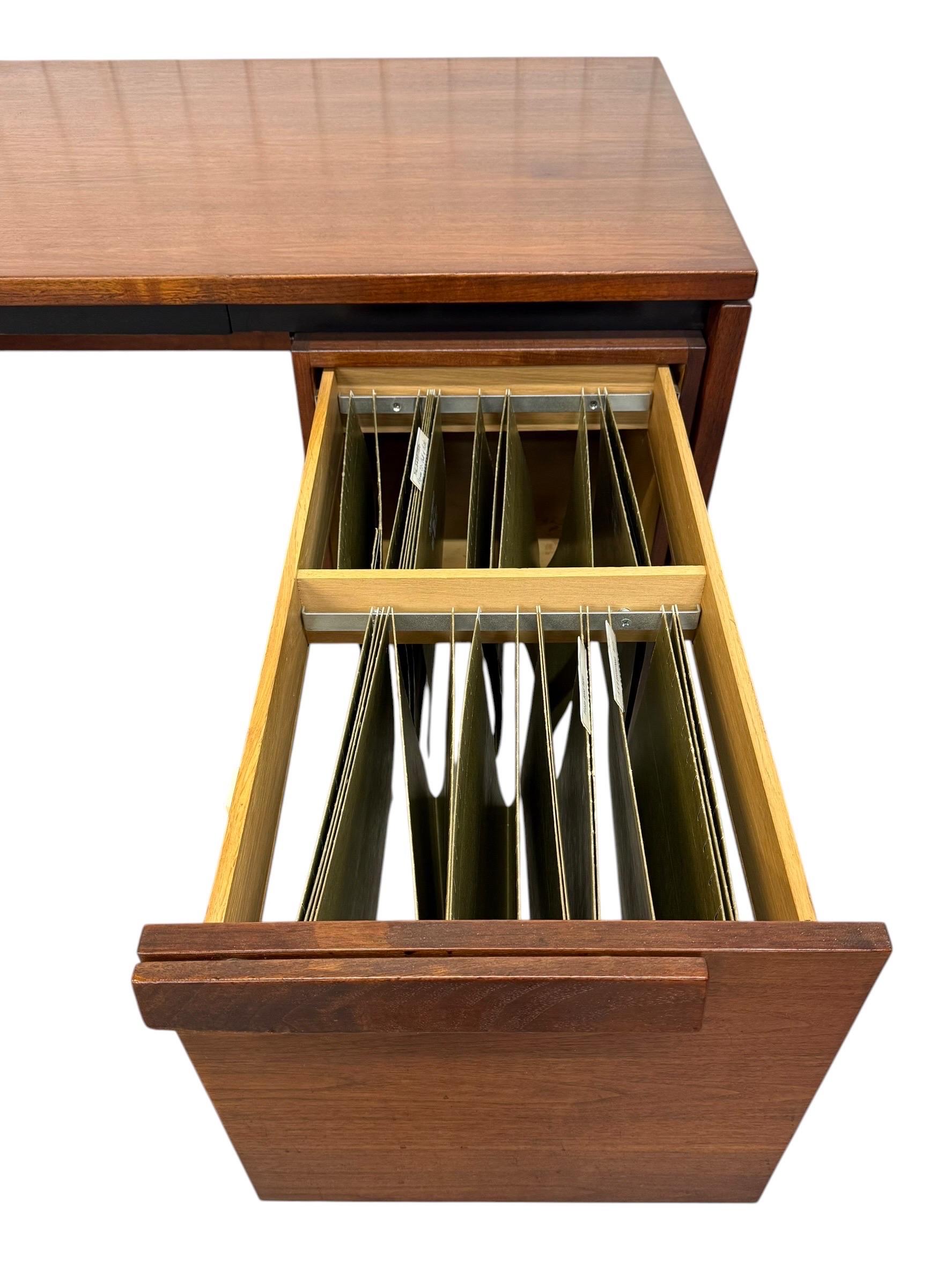 Mid-Century Modern Jens Risom Executive Desk - Image 11