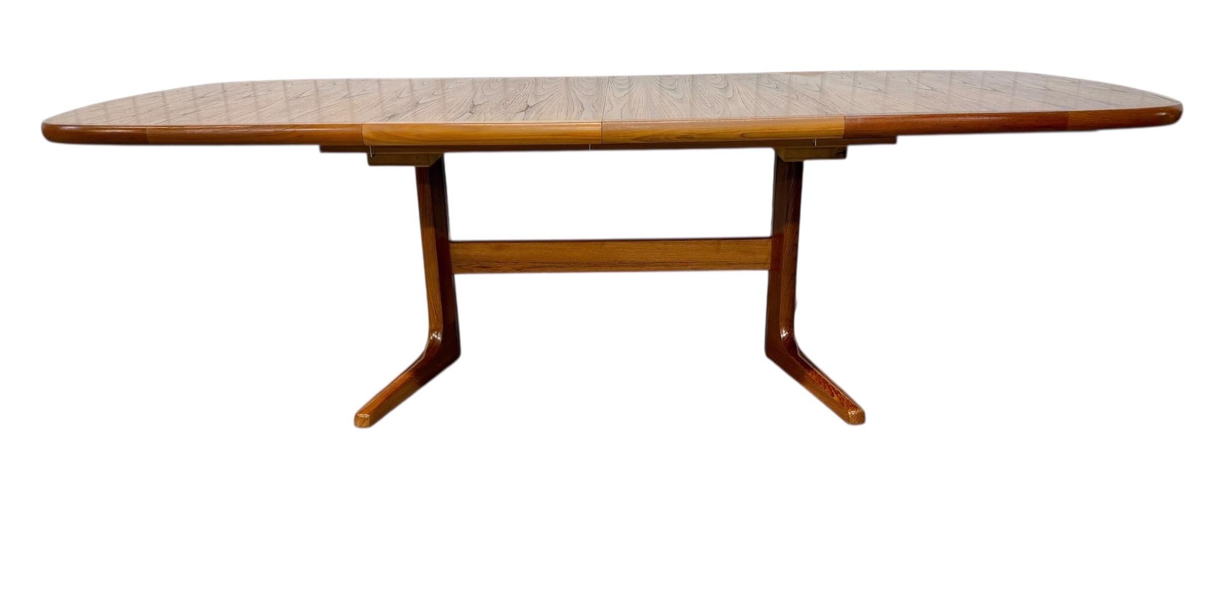 Vintage Danish Modern Oval Teak Dining Table W/2 Leaves - Image 12