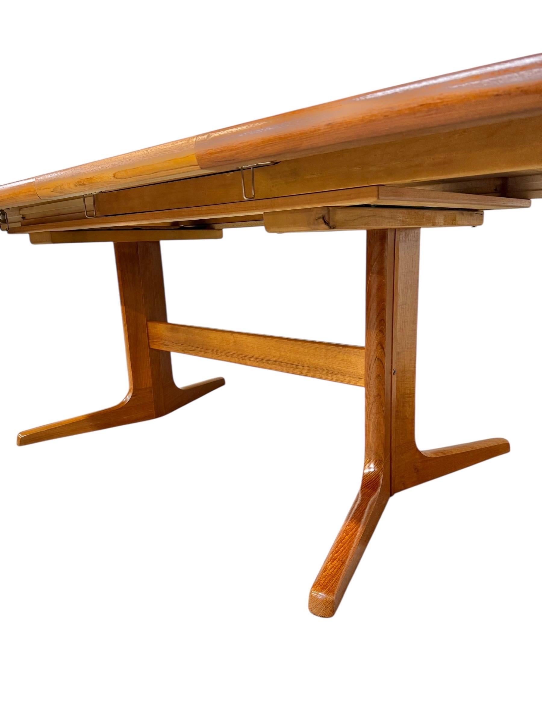 Vintage Danish Modern Oval Teak Dining Table W/2 Leaves - Image 13
