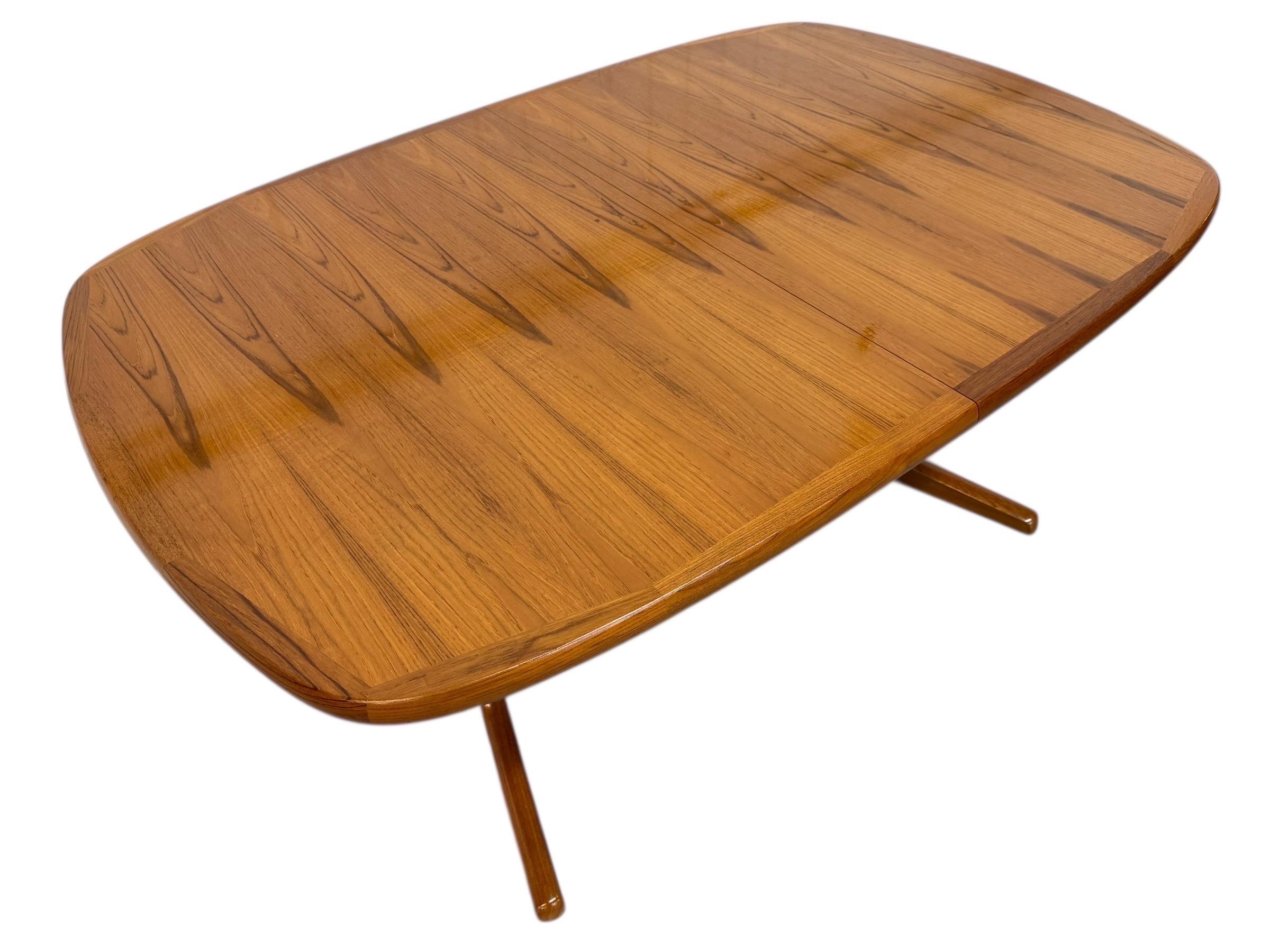 Vintage Danish Modern Oval Teak Dining Table W/2 Leaves - Image 3
