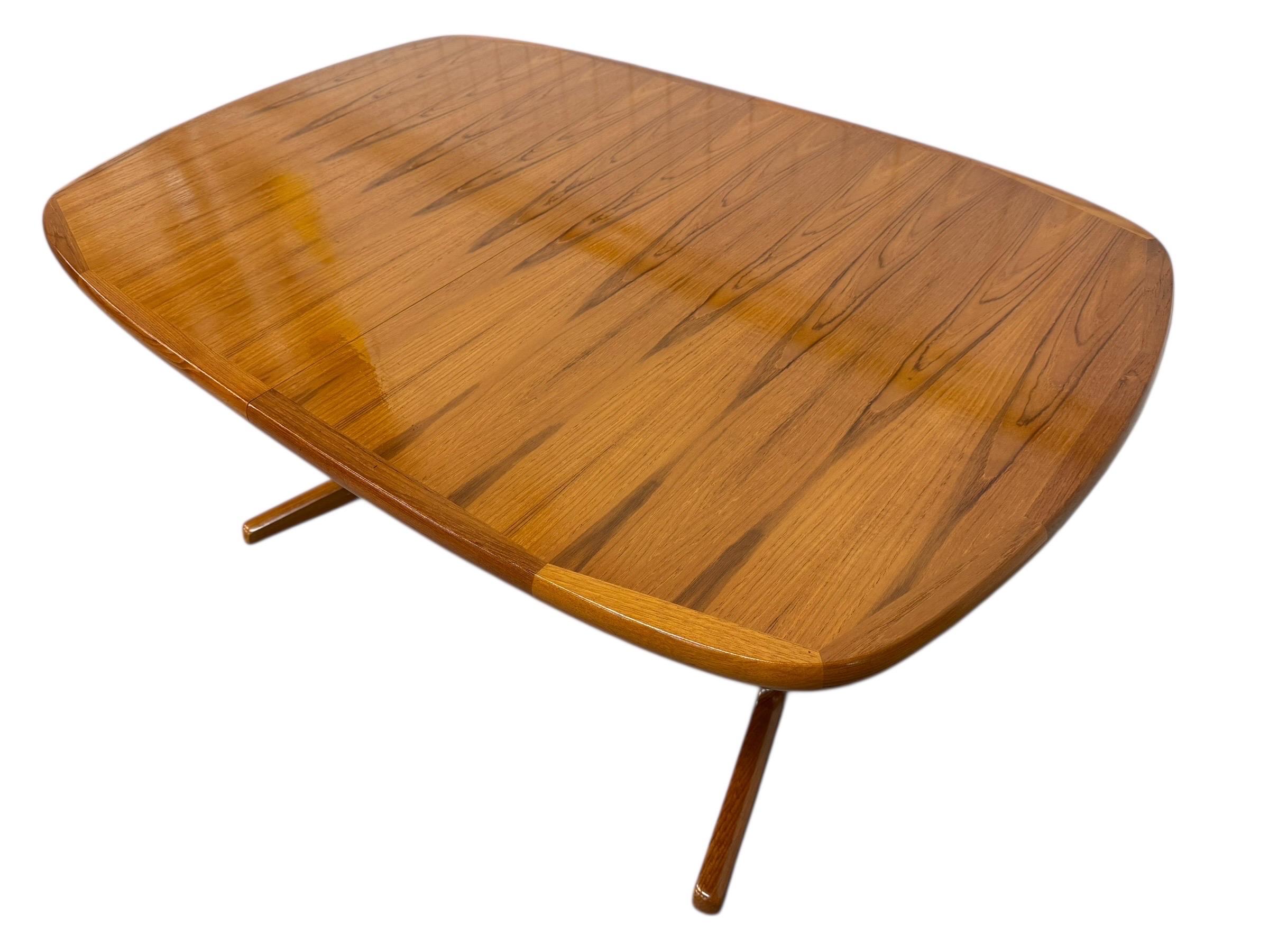 Vintage Danish Modern Oval Teak Dining Table W/2 Leaves - Image 6