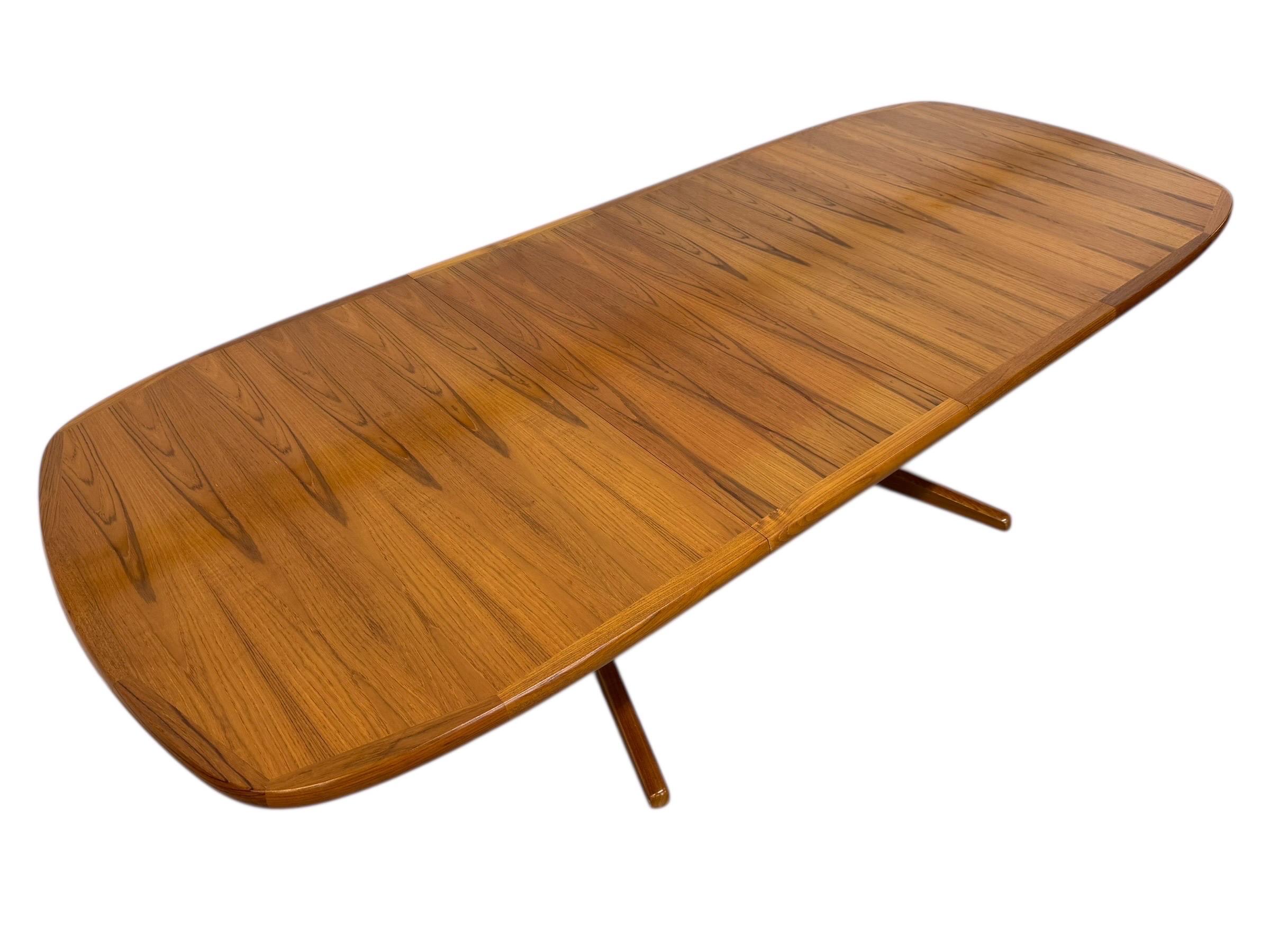 Vintage Danish Modern Oval Teak Dining Table W/2 Leaves - Image 7