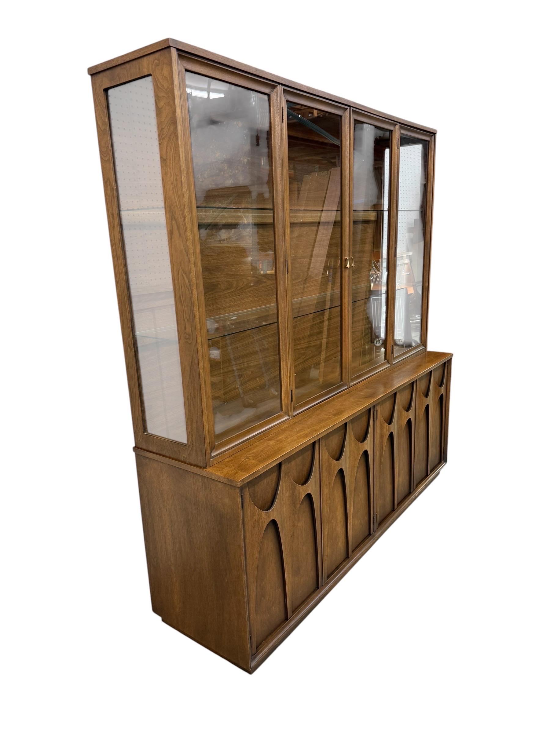 Mid-Century Modern Broyhill Brasilia 2-Piece Walnut China Cabinet - Image 2