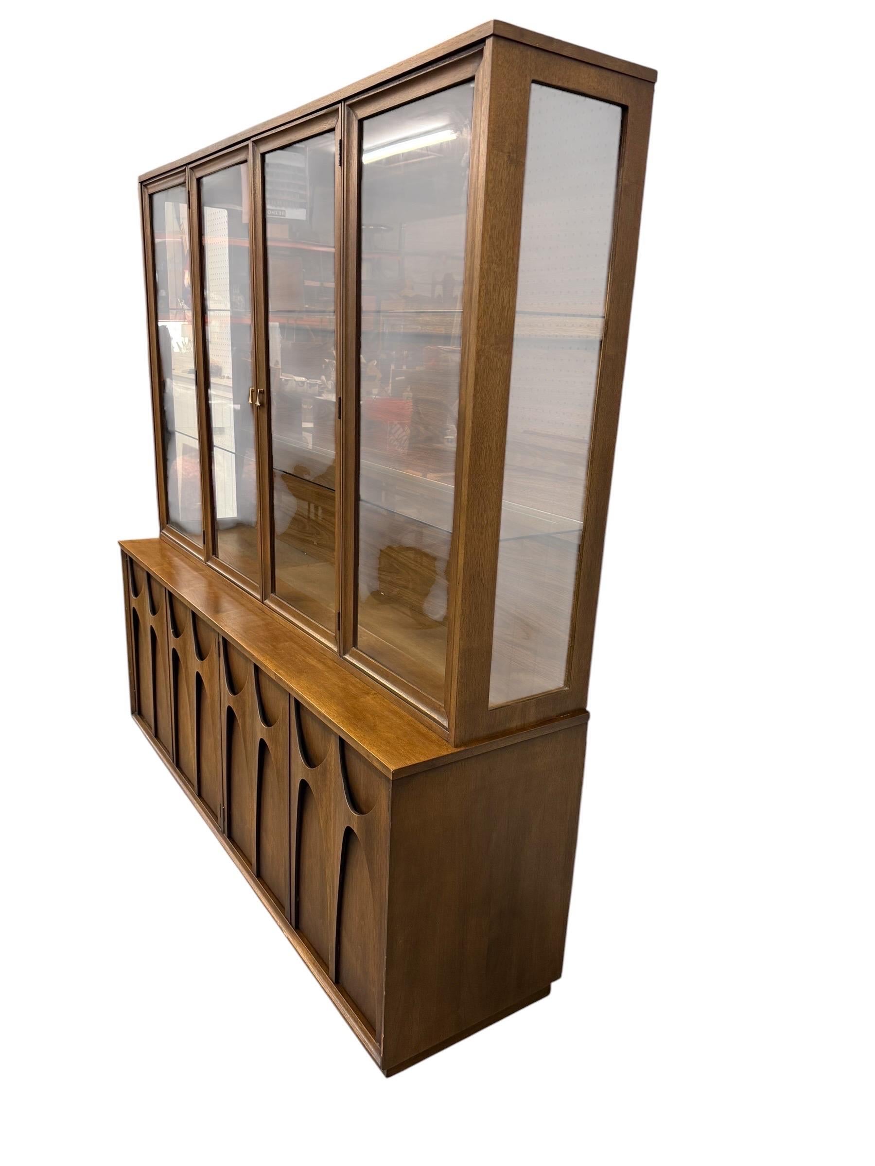 Mid-Century Modern Broyhill Brasilia 2-Piece Walnut China Cabinet - Image 3