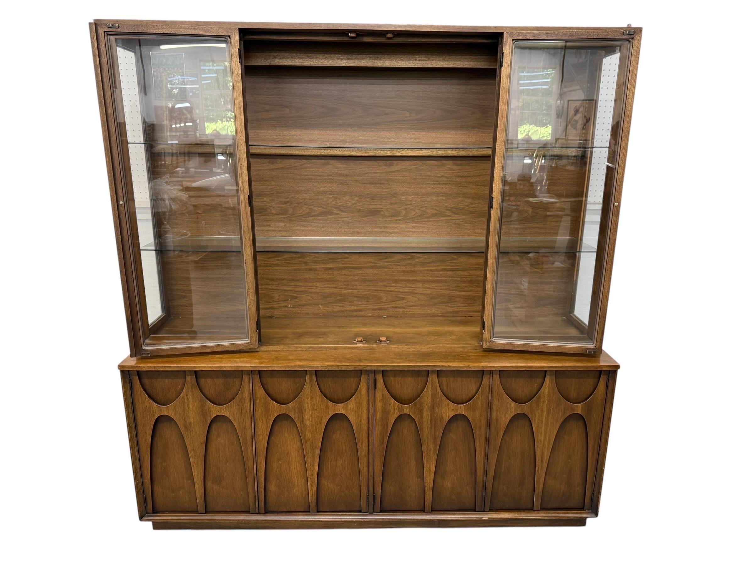 Mid-Century Modern Broyhill Brasilia 2-Piece Walnut China Cabinet - Image 4