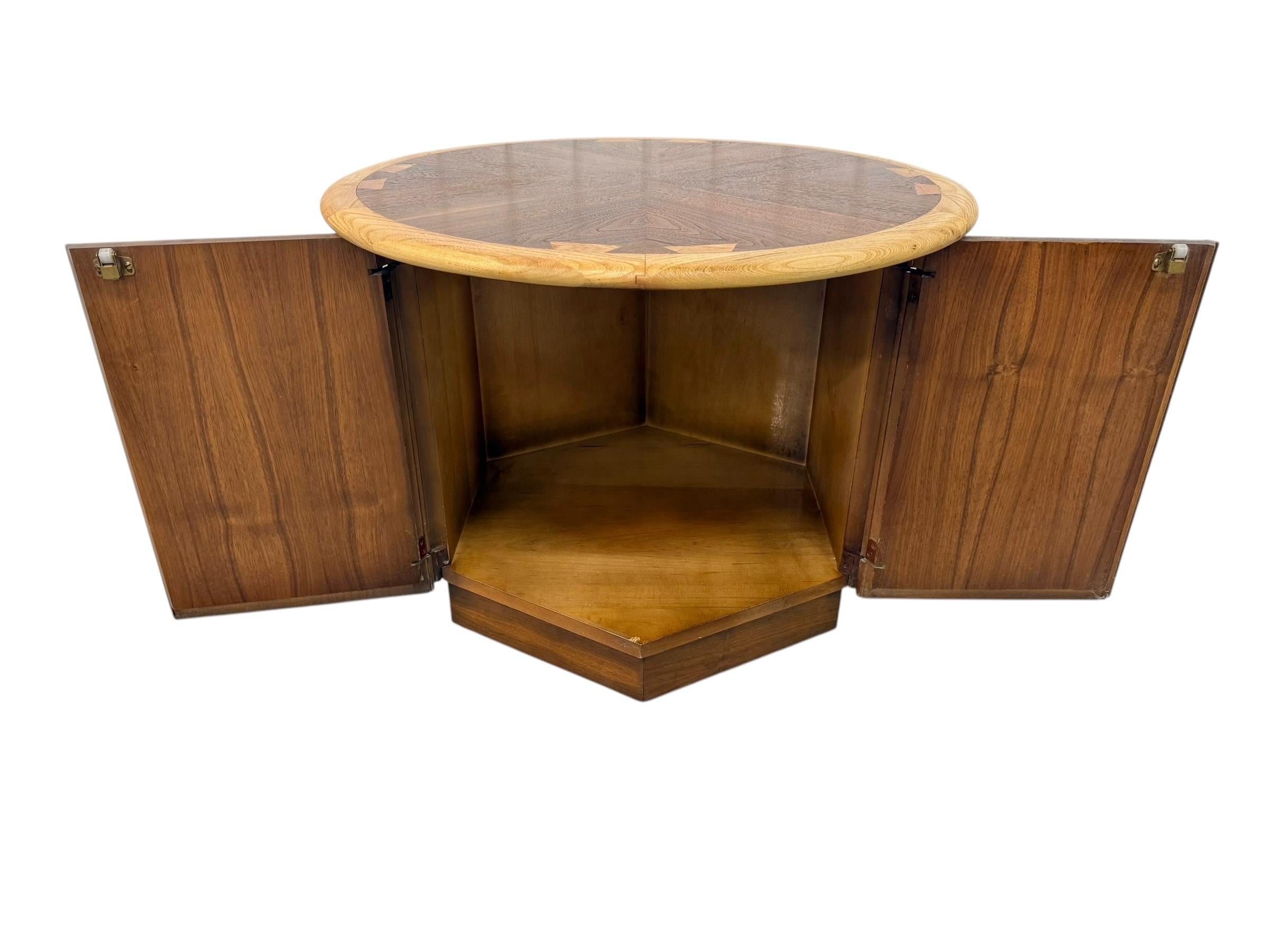 Mid-Century Modern Lane Acclaim Round Walnut Side Tables - Set of 2 - Refinished - Image 7