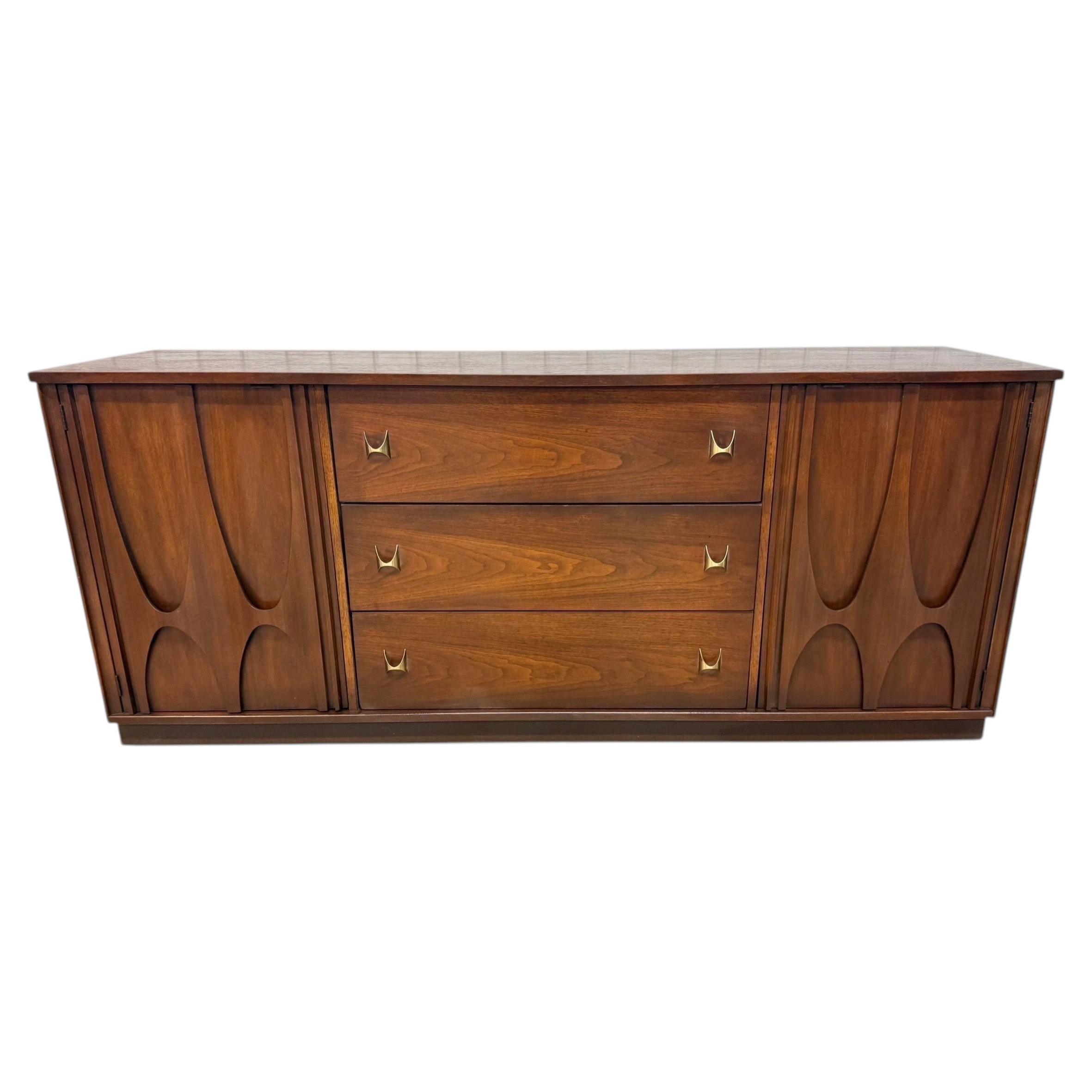 Mid-Century Modern Broyhill Brasilia Walnut Dresser