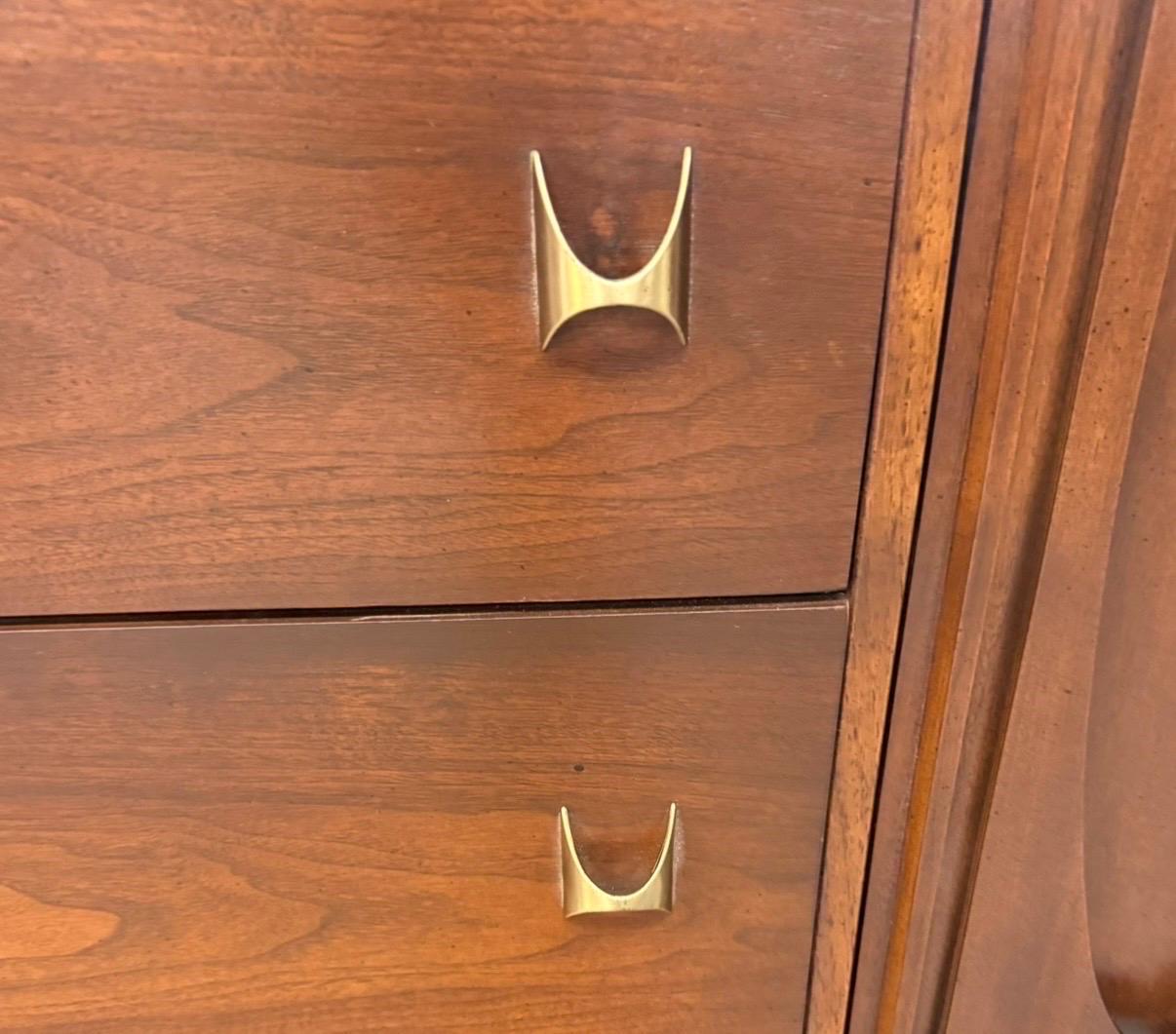 Mid-Century Modern Broyhill Brasilia Walnut Dresser - Image 14