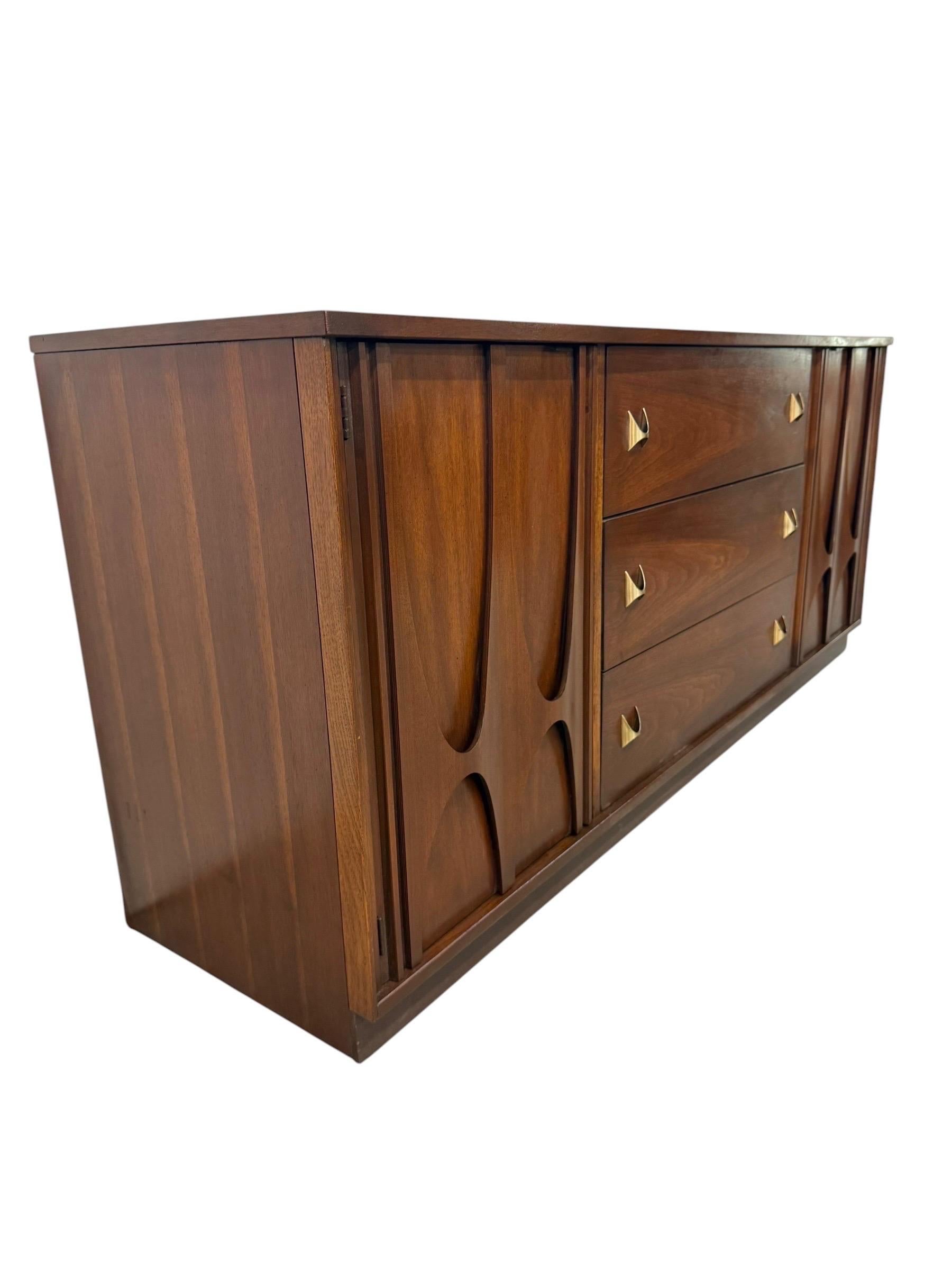 Mid-Century Modern Broyhill Brasilia Walnut Dresser - Image 2