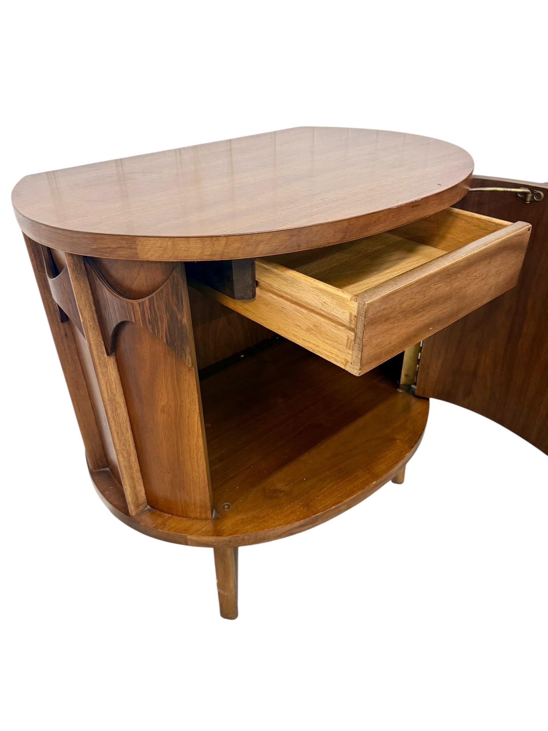 Mid-Century Modern Kent Coffey "Perspecta" Walnut Commode Nightstands - Set of 2 - Image 10
