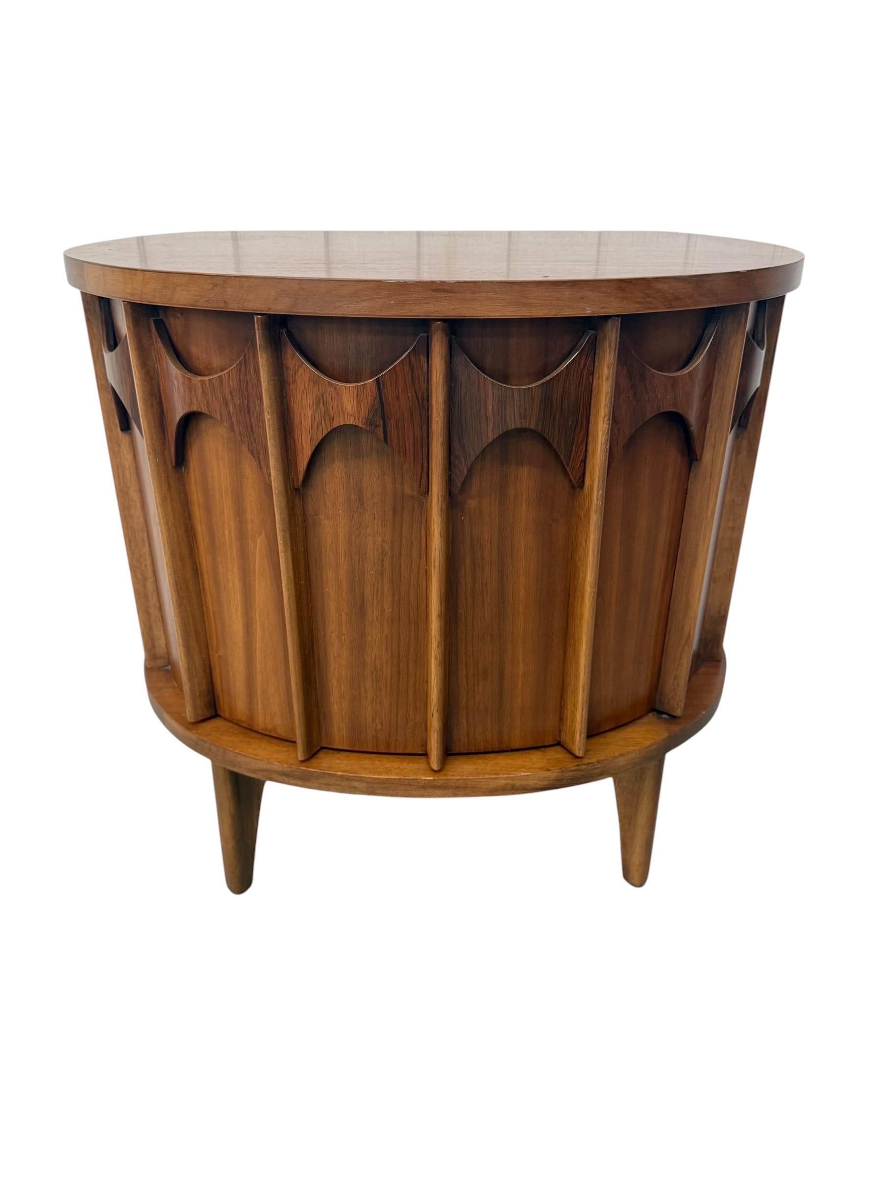 Mid-Century Modern Kent Coffey "Perspecta" Walnut Commode Nightstands - Set of 2 - Image 7