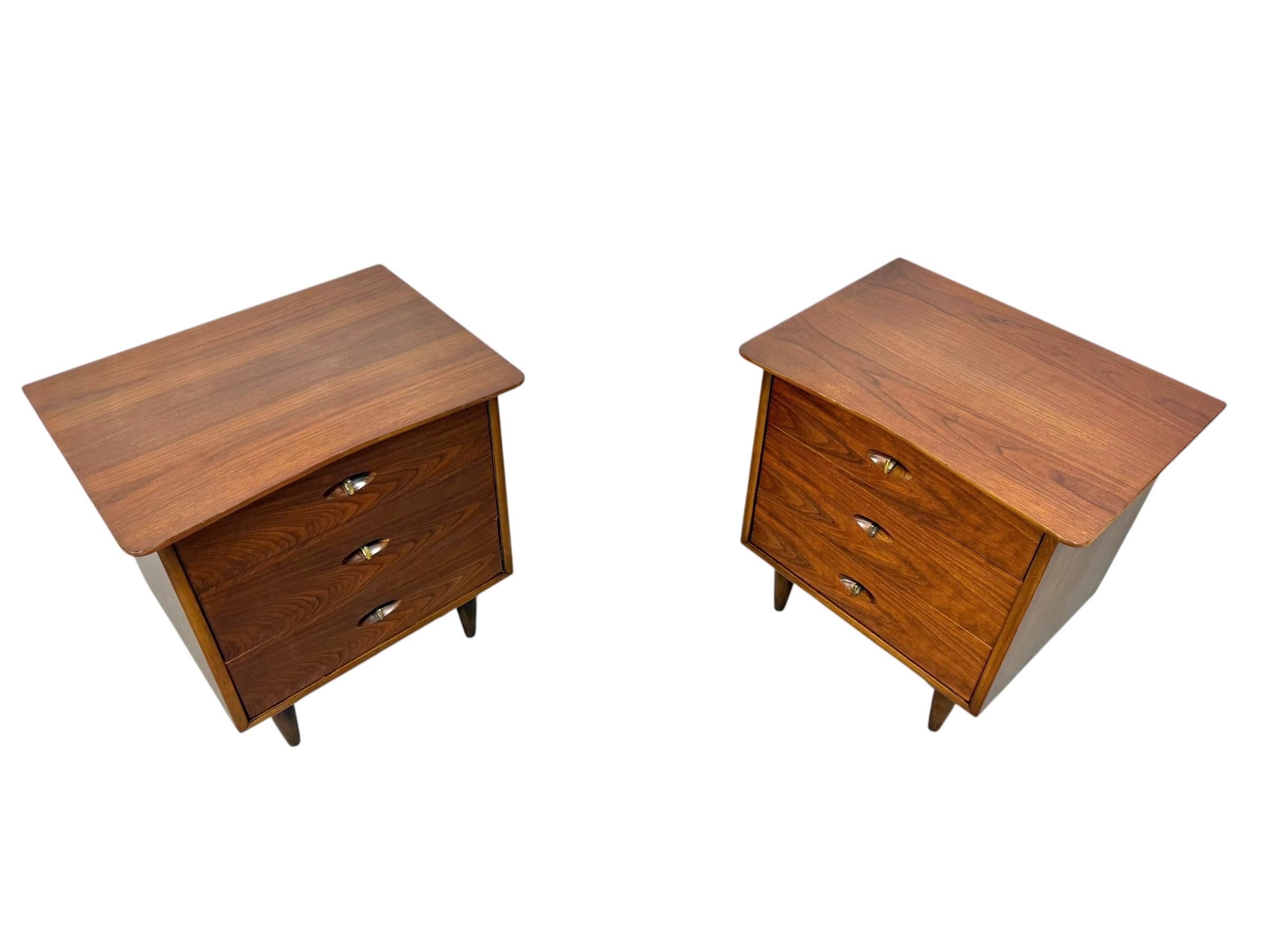 Mid-Century Modern Kent Coffey "The Greenbrier" Walnut Nightstands - Set of 2 - Image 4