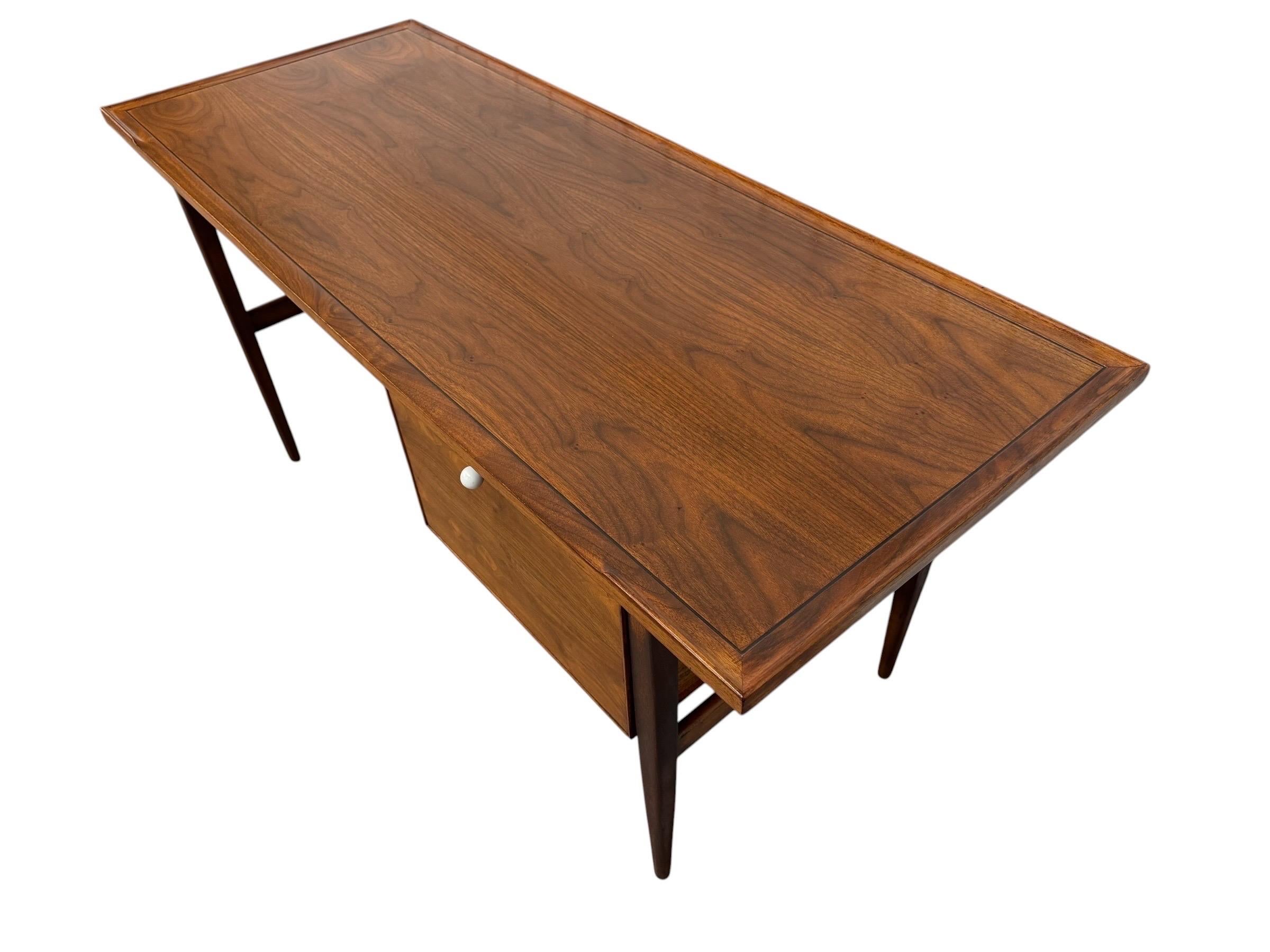 Mid-Century Modern Drexel Declaration Walnut Writing Desk - Refinished! - Image 6