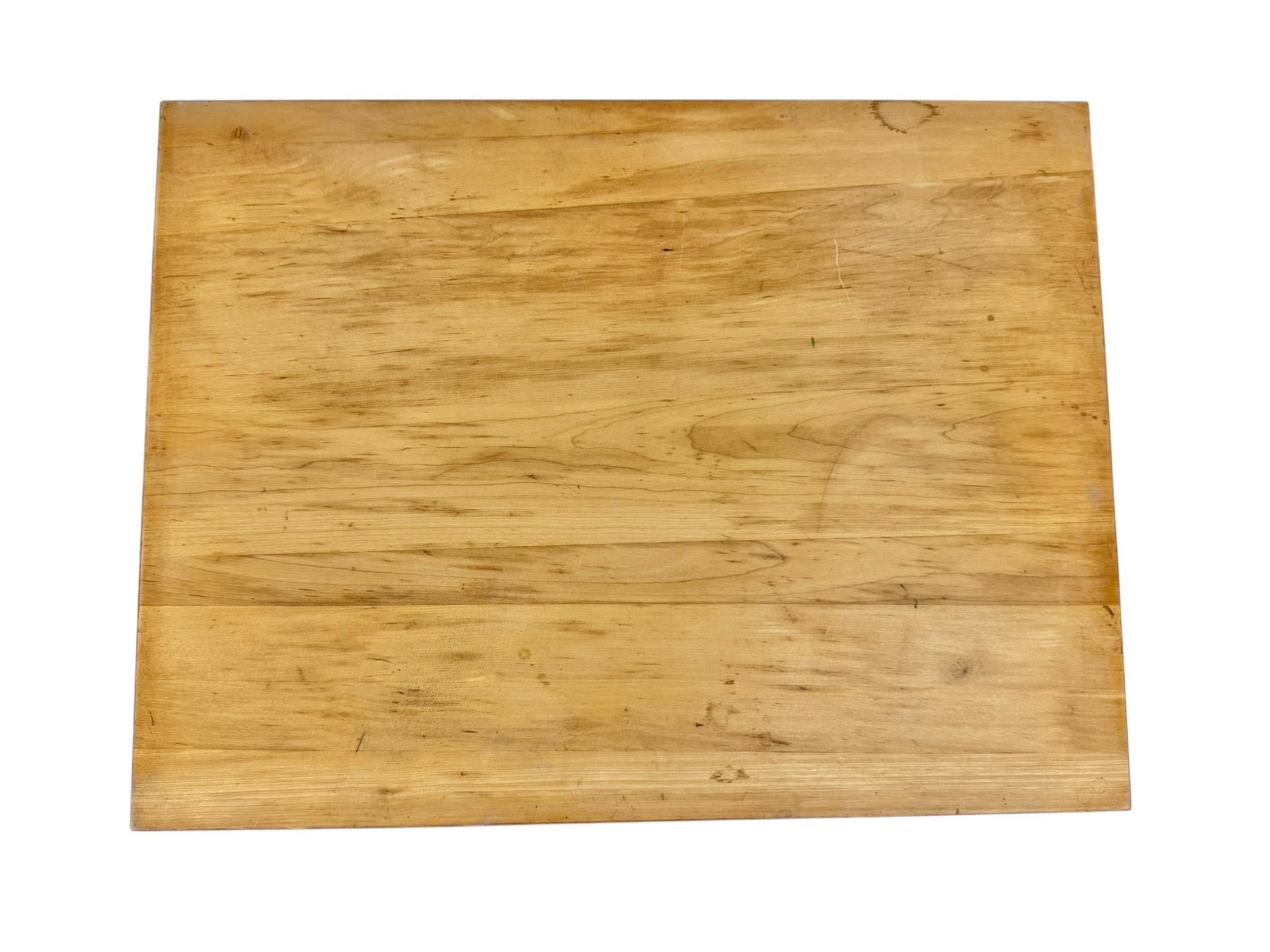 Mid-Century Modern Paul McCobb Planner Group Solid Maple Side Table - Image 4