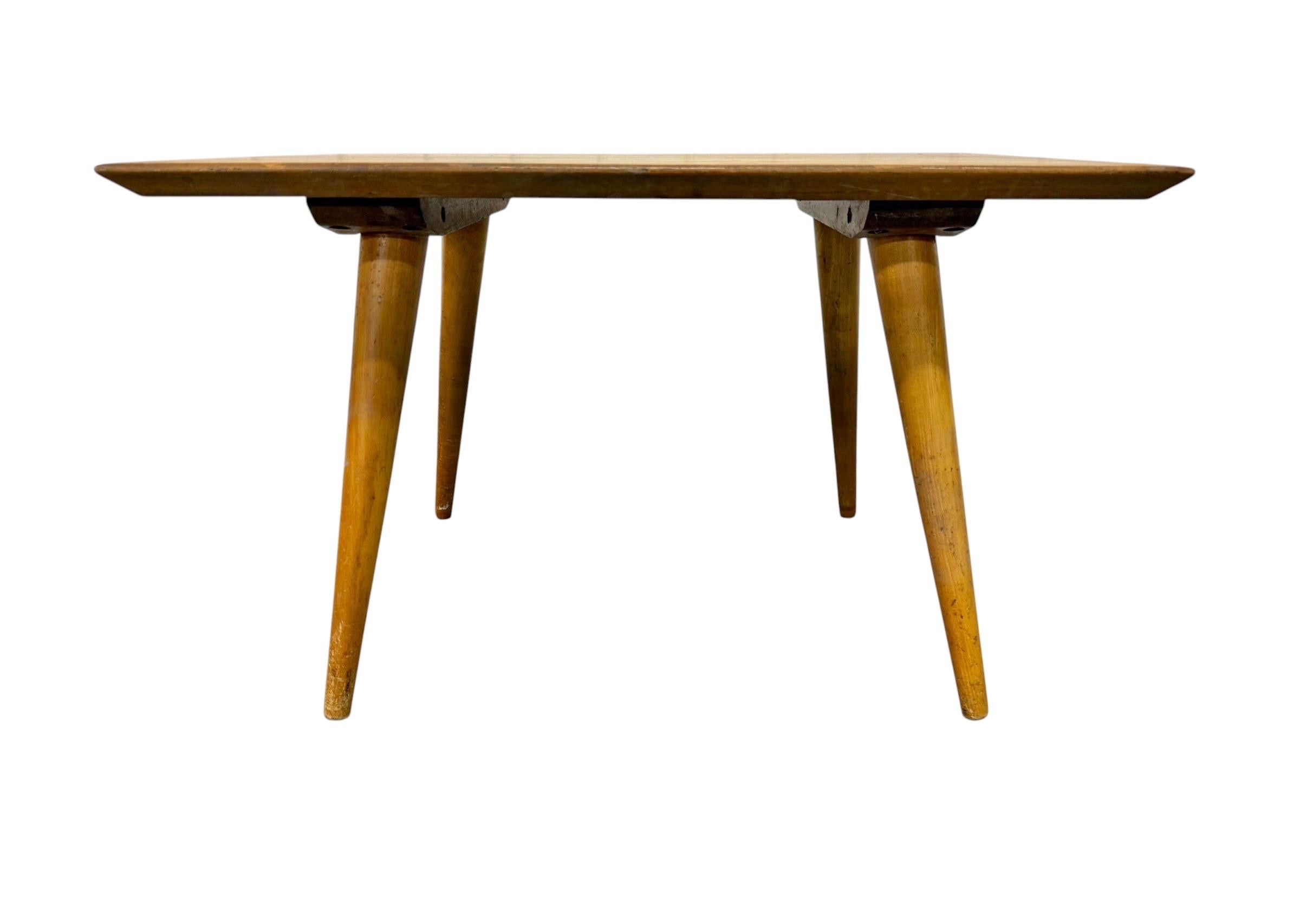 Mid-Century Modern Paul McCobb Planner Group Solid Maple Side Table - Image 5