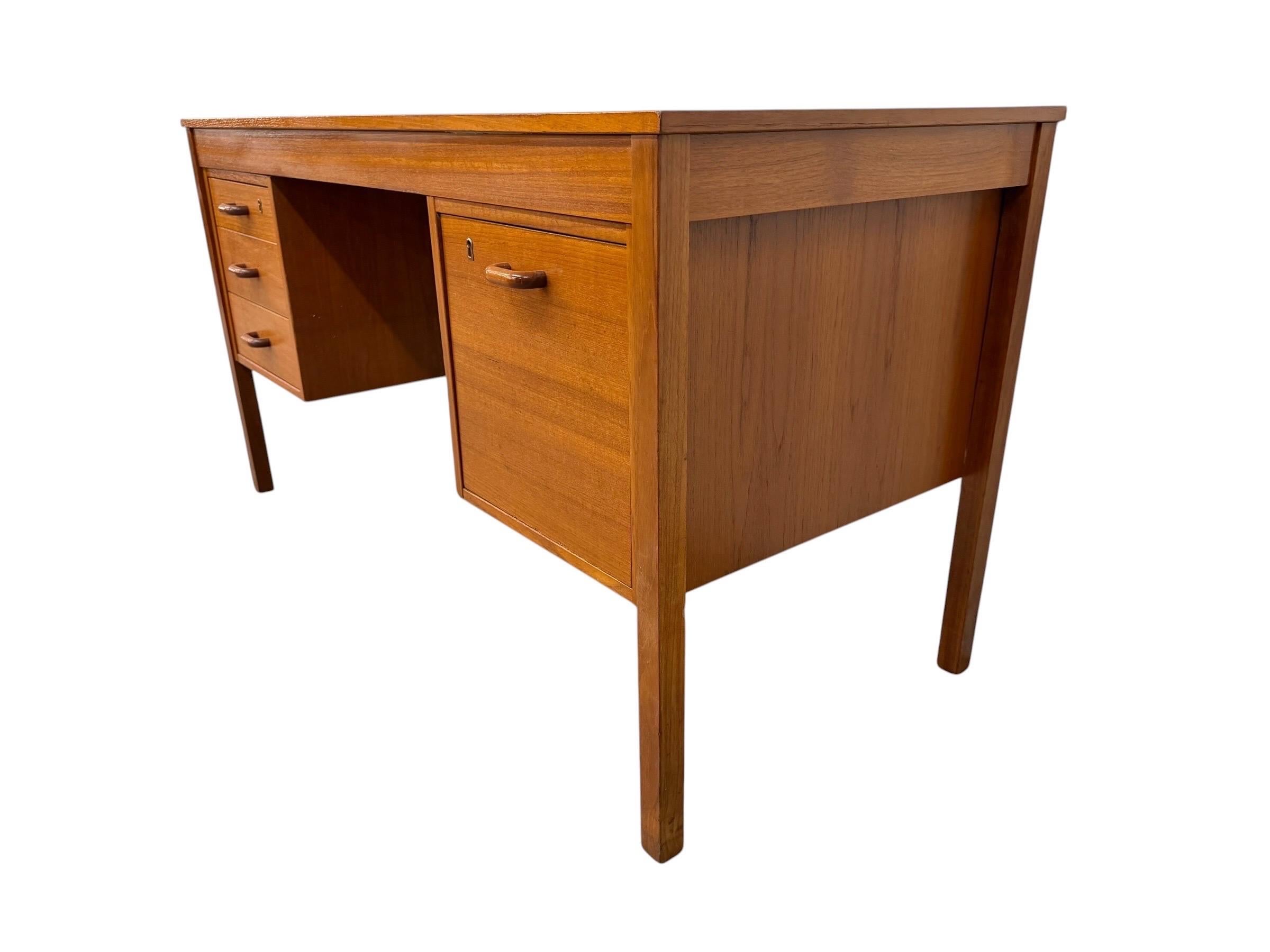 Vintage Danish Modern Teak Writing Desk - Refinished! - Image 3