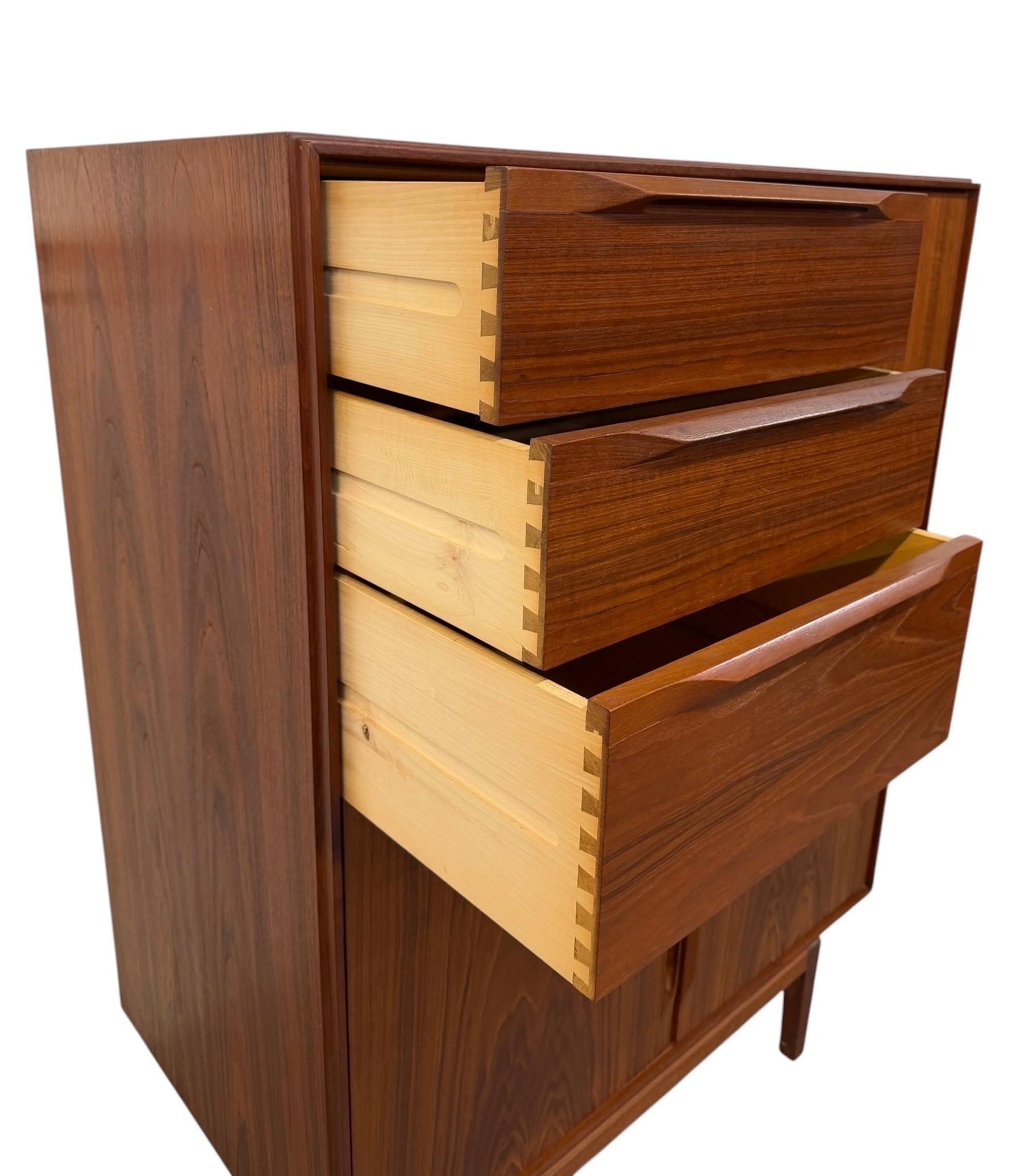 Mid-Century Danish Modern Fredericia Teak Gentleman's Wardrobe High Chest - Image 6