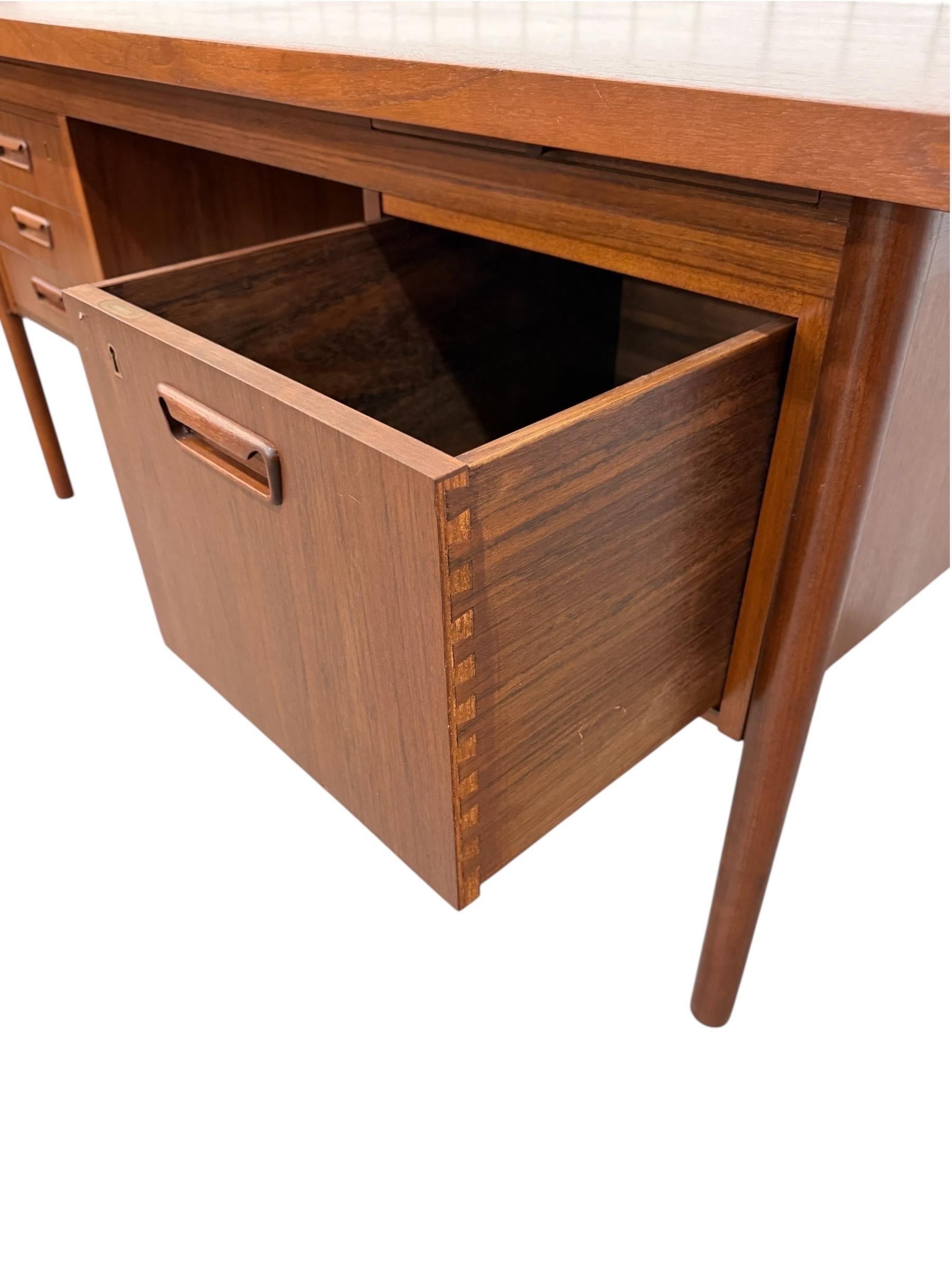 Mid-Century Danish Modern Teak Executive's Desk - Refinished! - Image 7