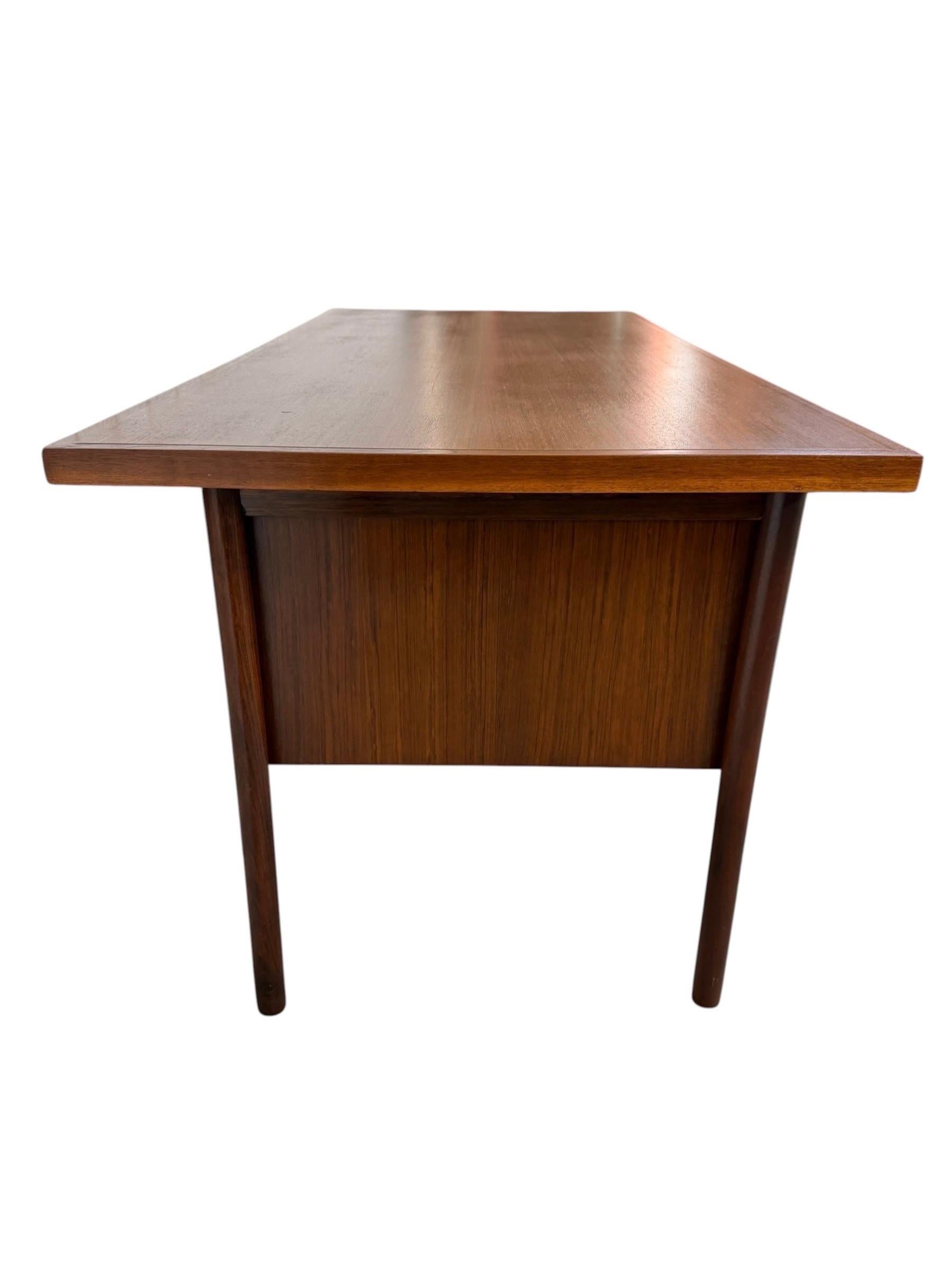 Mid-Century Danish Modern Teak Executive's Desk - Refinished! - Image 9