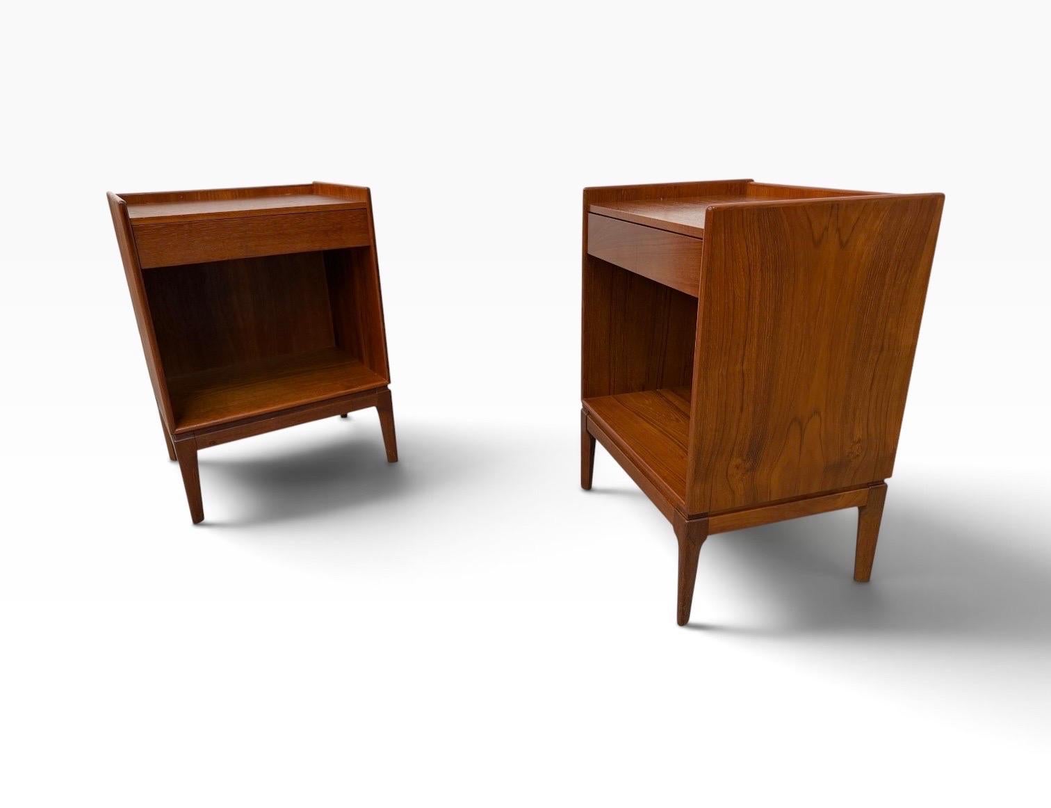 Mid-Century Danish Modern Søborg Møbelfabrik Teak Nightstands - Set of 2 - Image 3