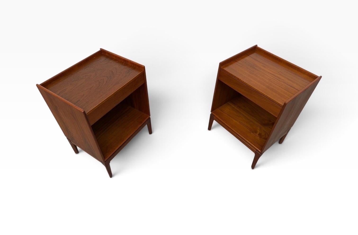Mid-Century Danish Modern Søborg Møbelfabrik Teak Nightstands - Set of 2 - Image 5