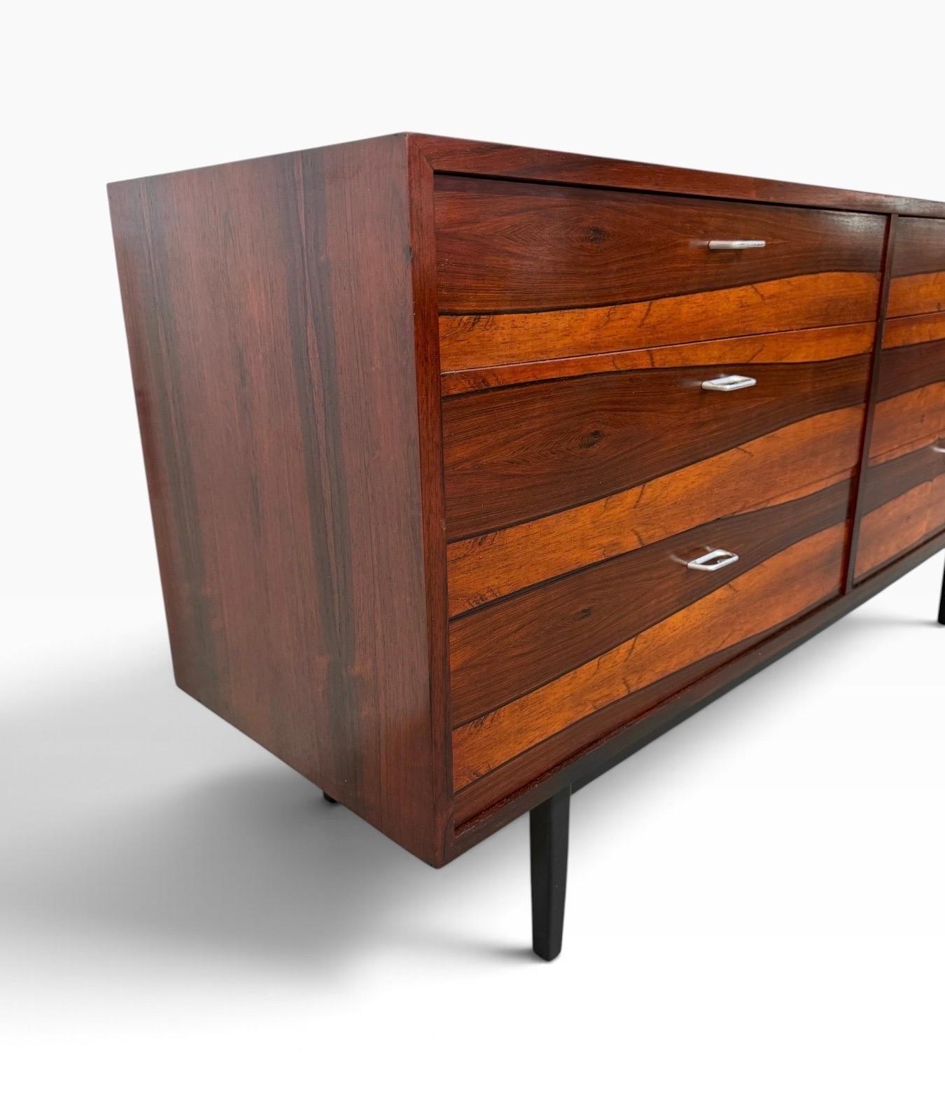 Mid-Century Danish Modern Rosewood Dresser - Refinished! - Image 2