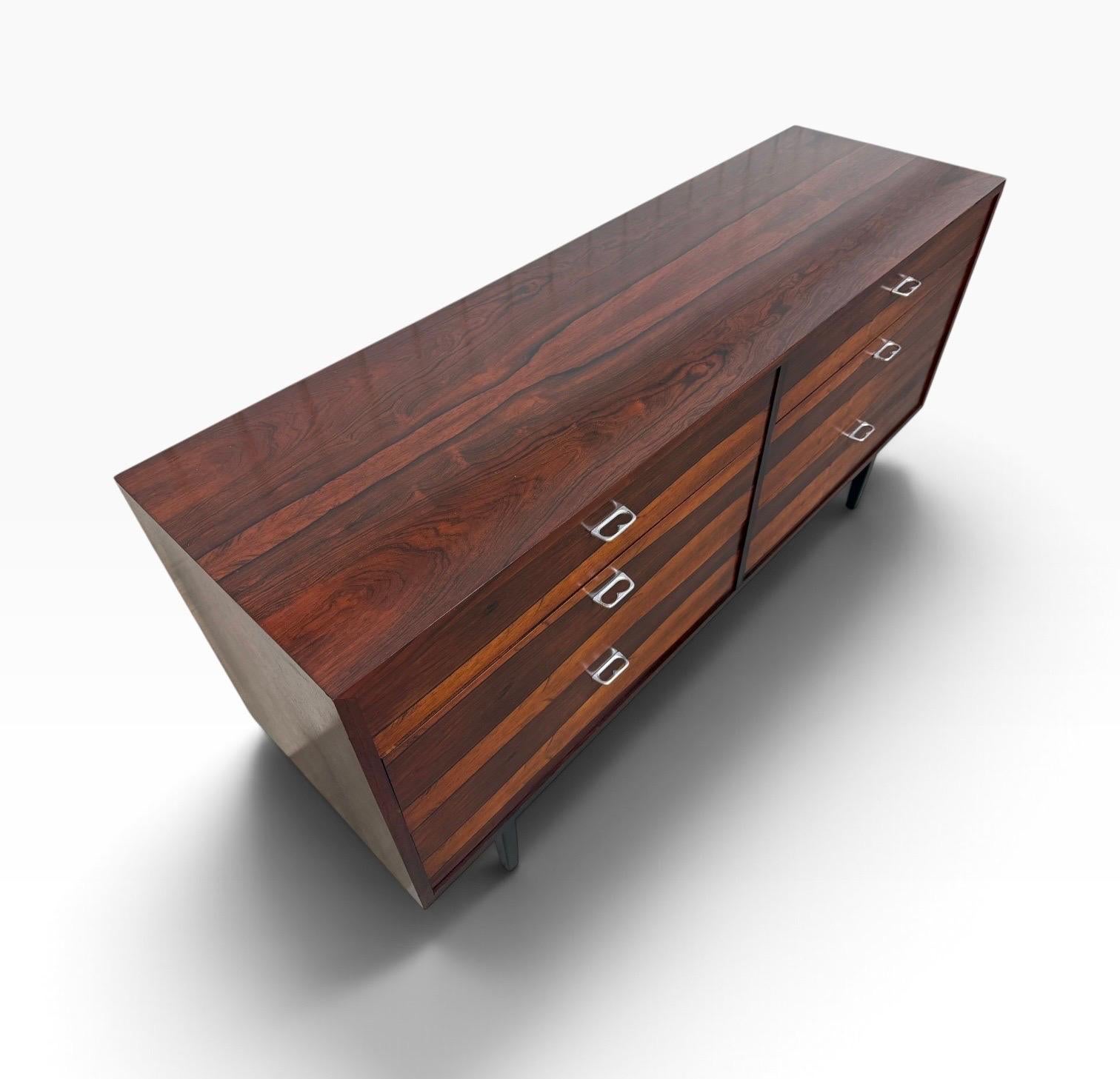 Mid-Century Danish Modern Rosewood Dresser - Refinished! - Image 4