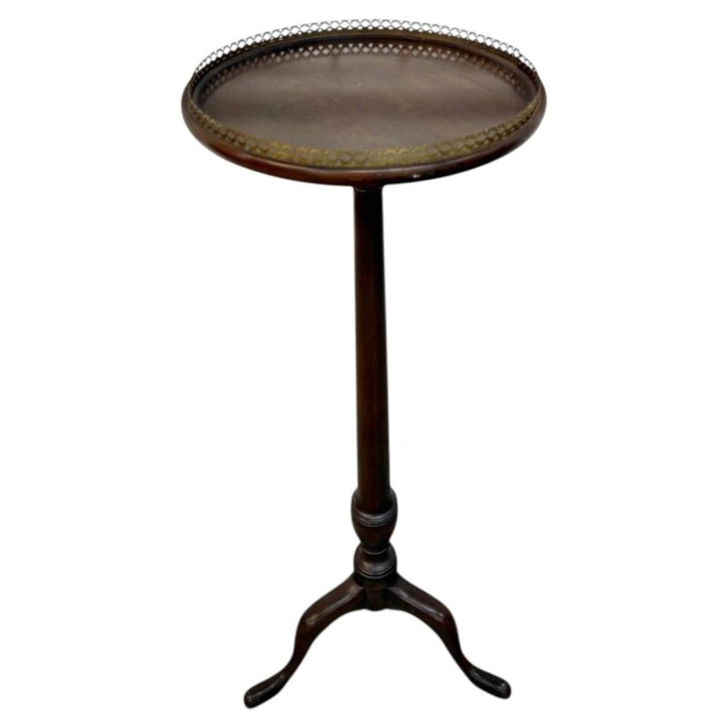 Vintage Henkel Harris Mahogany Queen Anne Pedestal