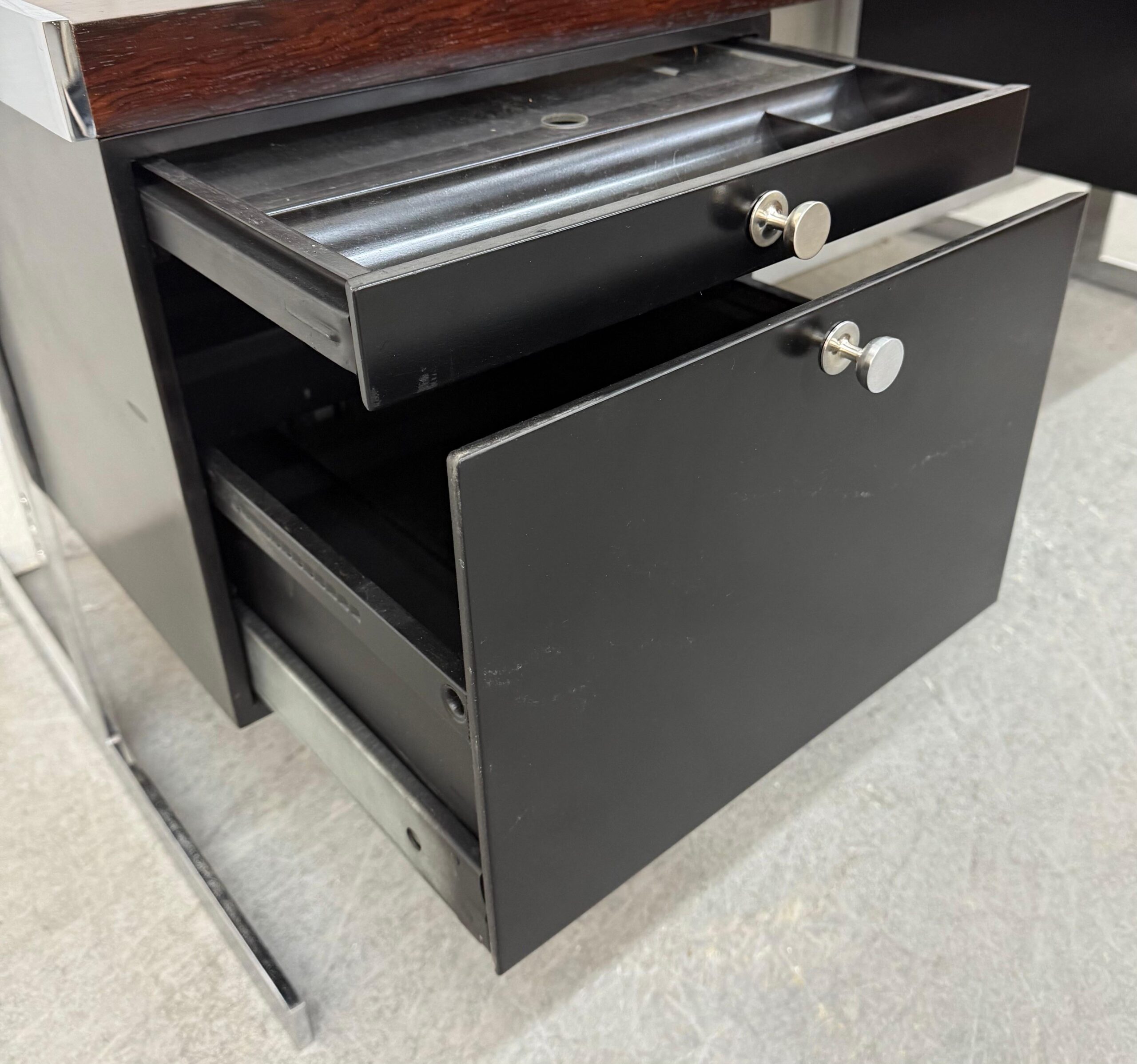 Mid-Century Modern Hugh Acton Style Rosewood Executive Desk - Image 6