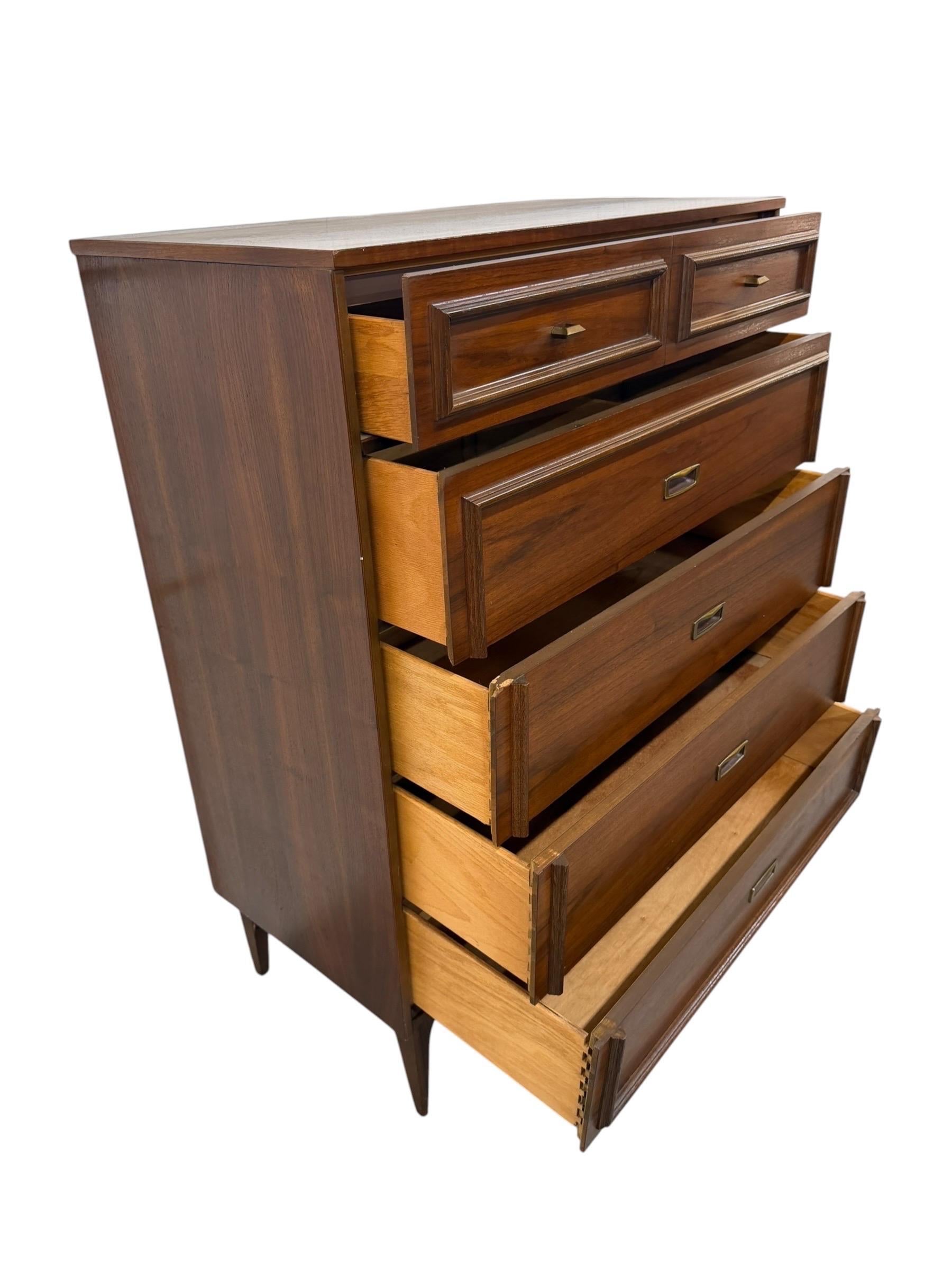 Mid-Century Modern 3-Piece Walnut Bedroom Set - Image 4