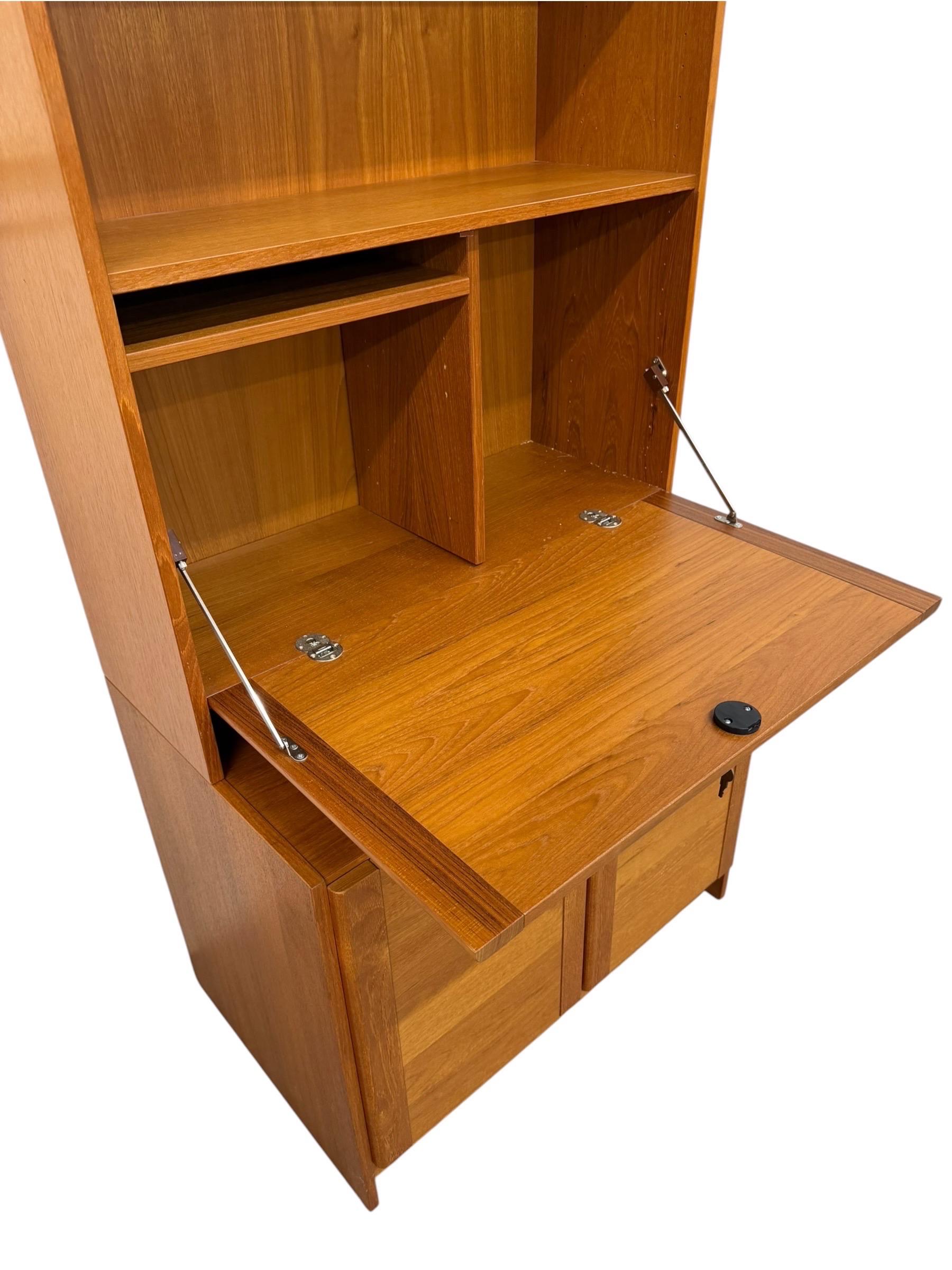 Vintage Danish Modern Domino Møbler 2-Piece Teak Bar Cabinet - Image 5