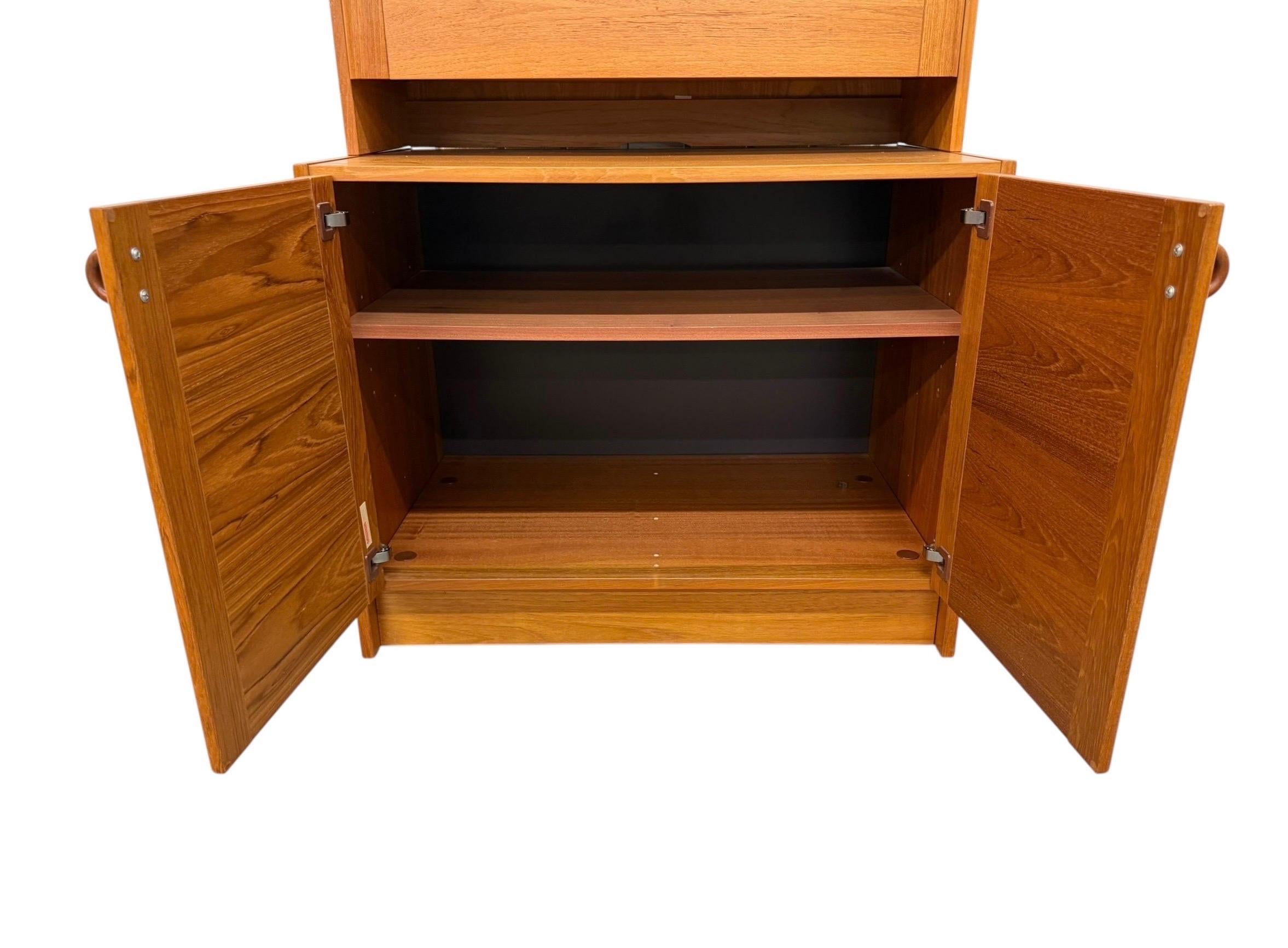Vintage Danish Modern Domino Møbler 2-Piece Teak Bar Cabinet - Image 6