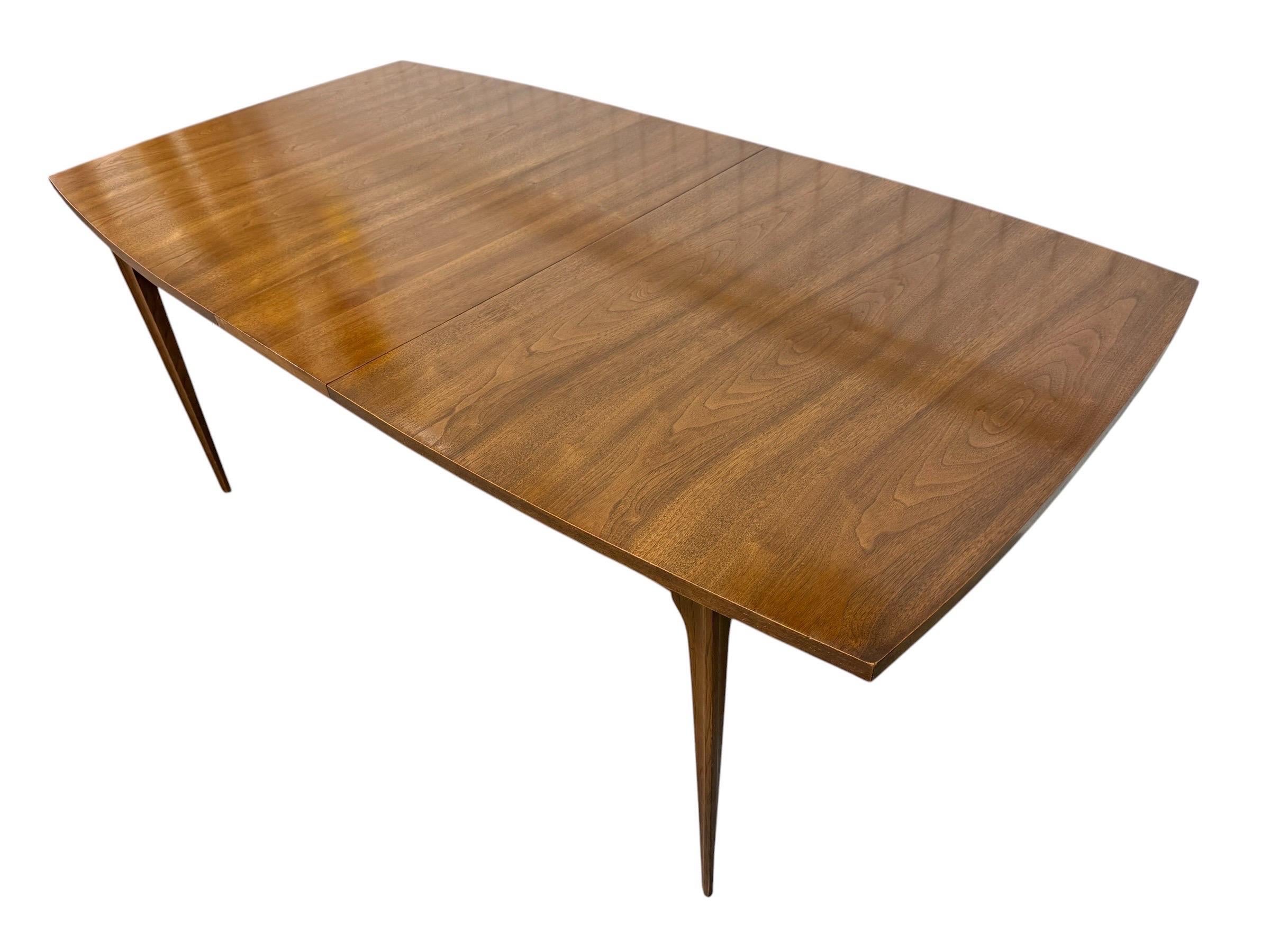 Mid-Century Modern Broyhill Brasilia Walnut Dining Table - Image 5