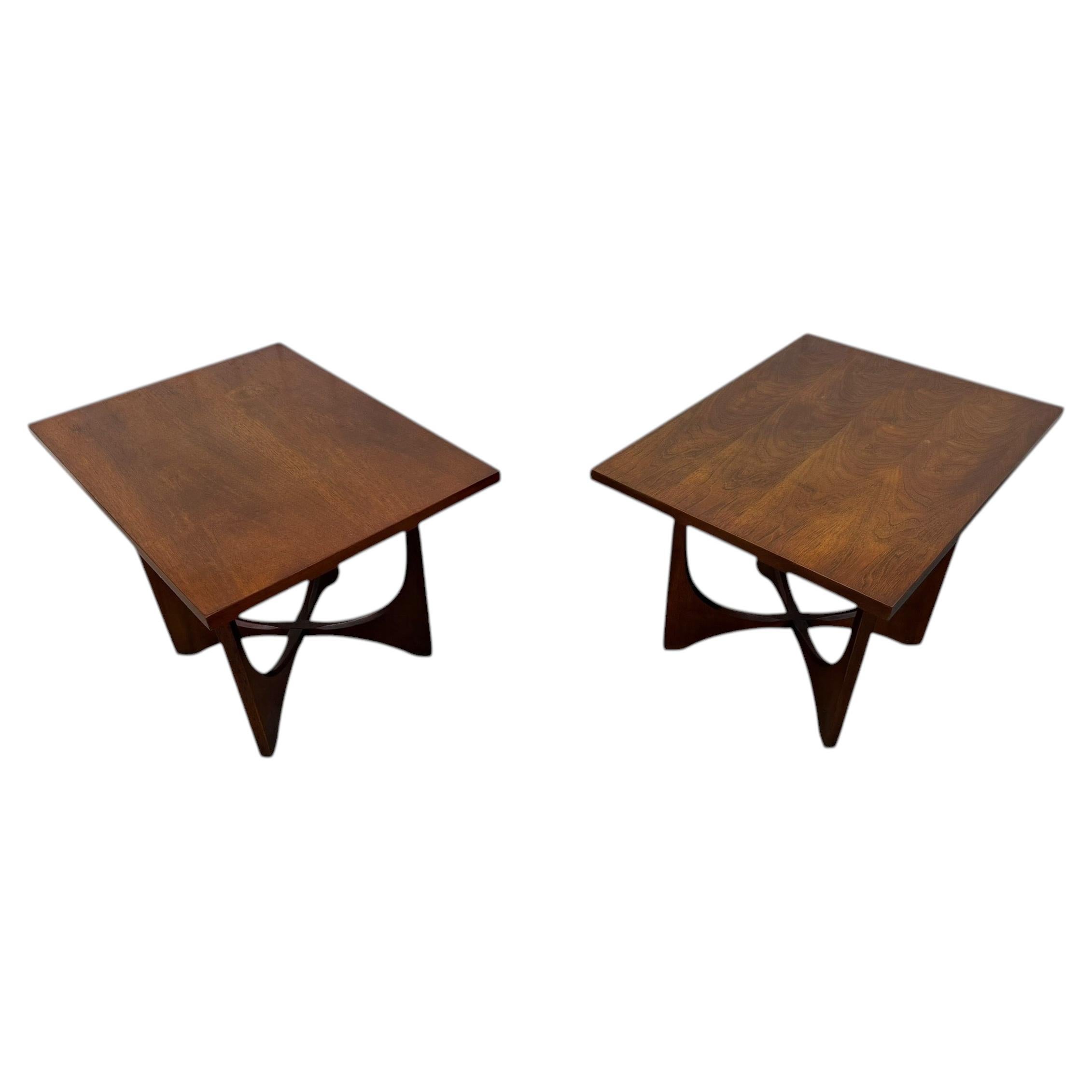 Mid-Century Modern Broyhill Brasilia Square Walnut Side Tables - Set of 2