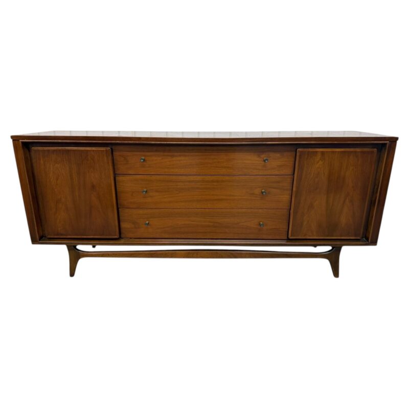 Mid-Century Modern Kent Coffey Insignia 9-Drawer Walnut Dresser