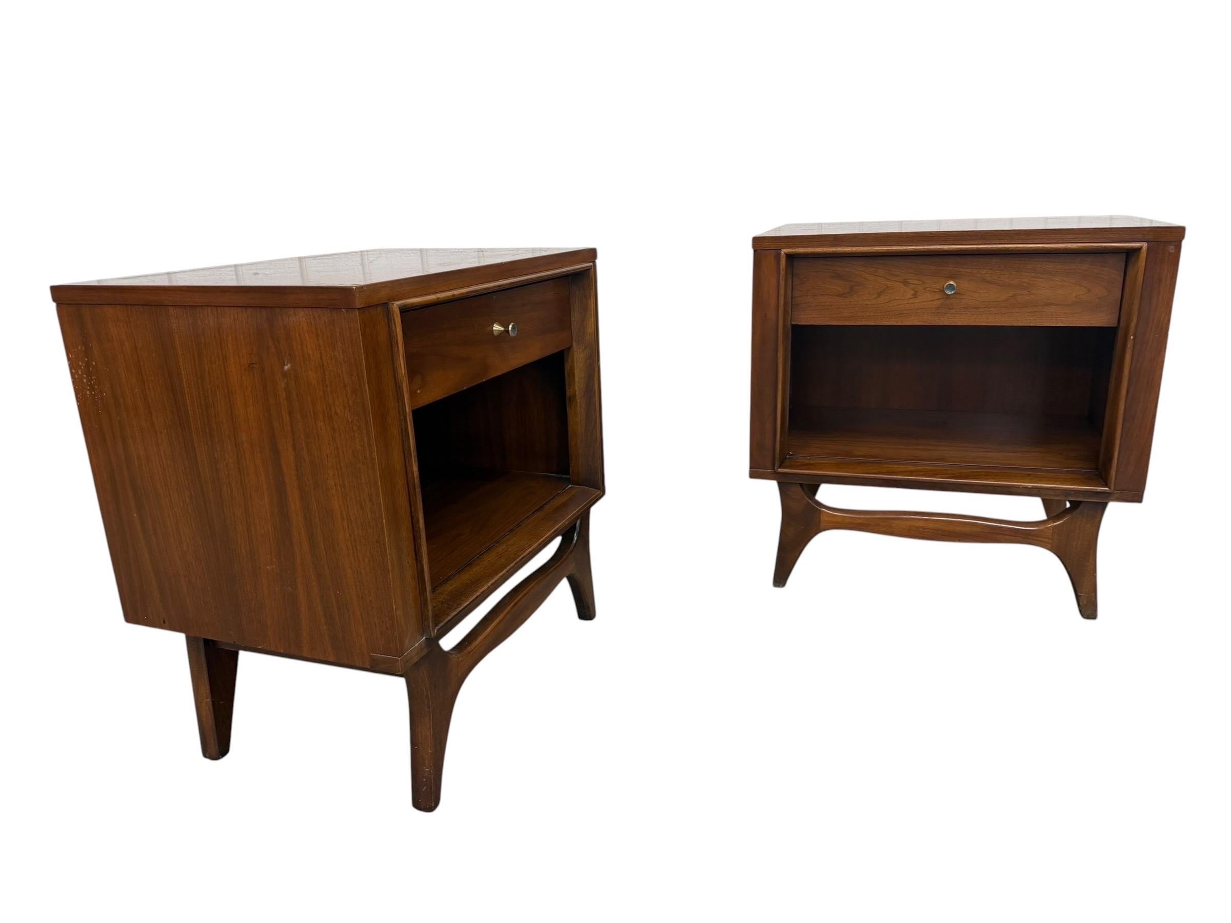 Mid-Century Modern Kent Coffey Insignia Walnut Nightstands - Set of 2 - Image 2