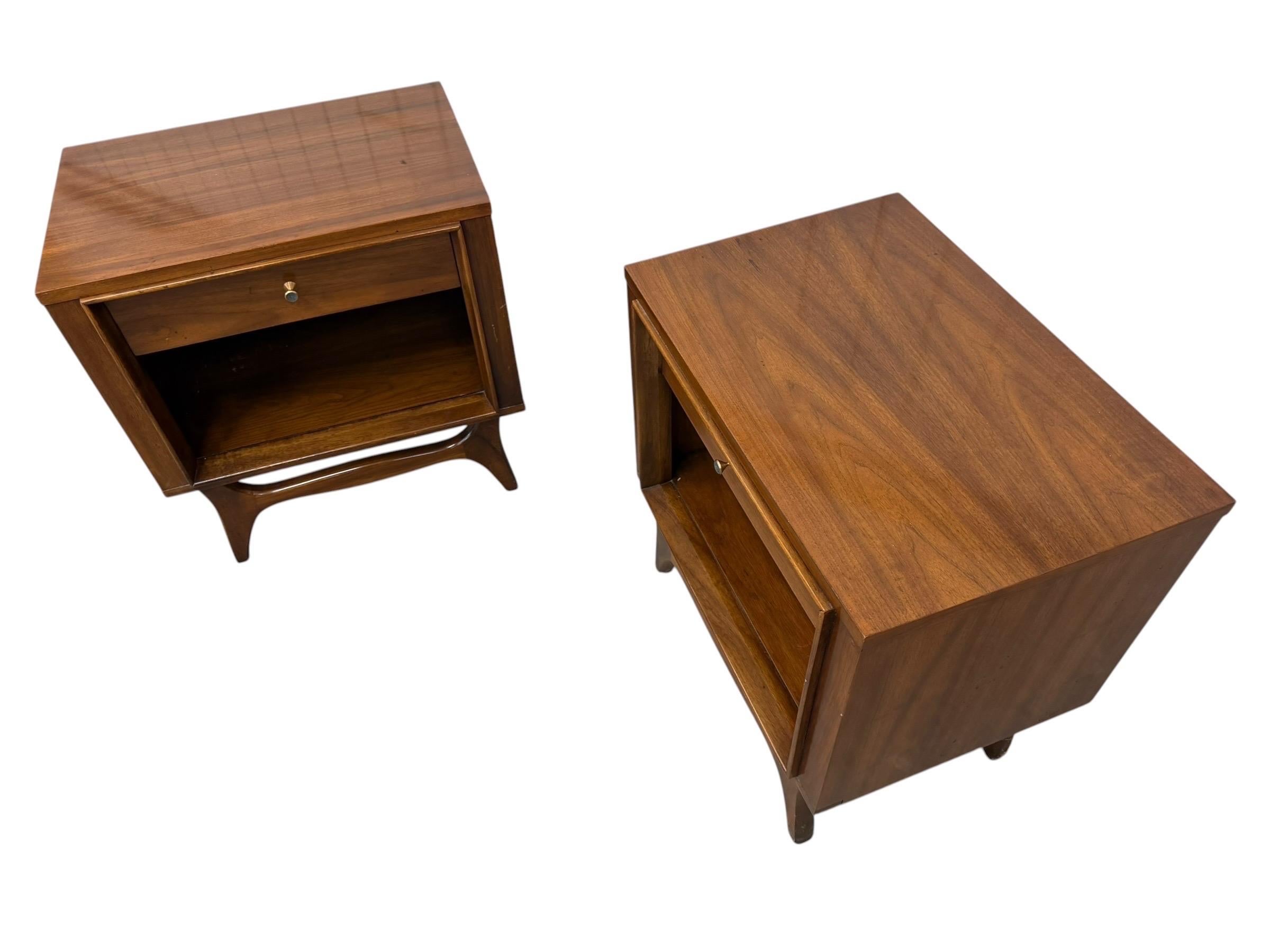 Mid-Century Modern Kent Coffey Insignia Walnut Nightstands - Set of 2 - Image 6