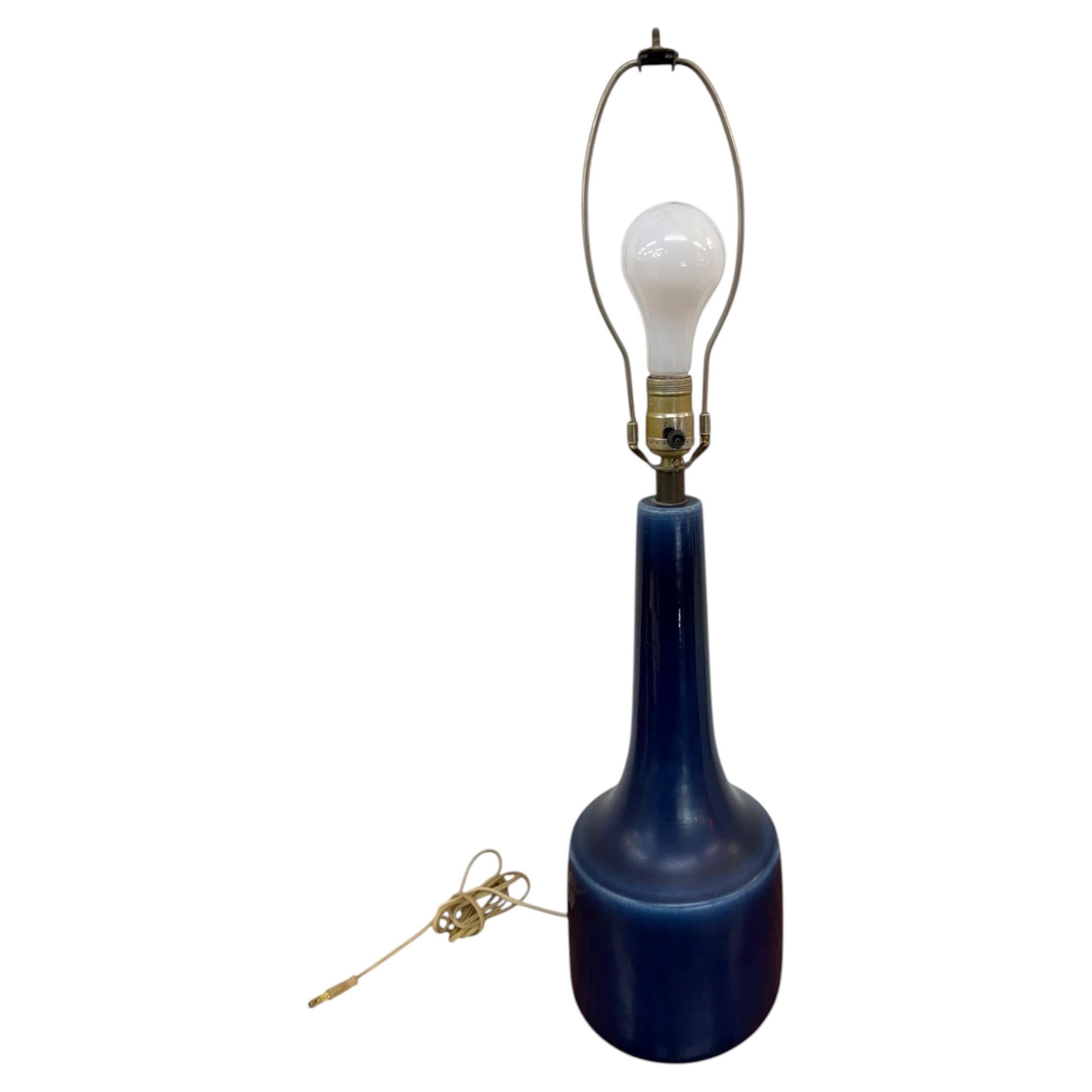 Mid-Century Modern Blue Ceramic Table Lamp – Circa 1960’s - Image 7