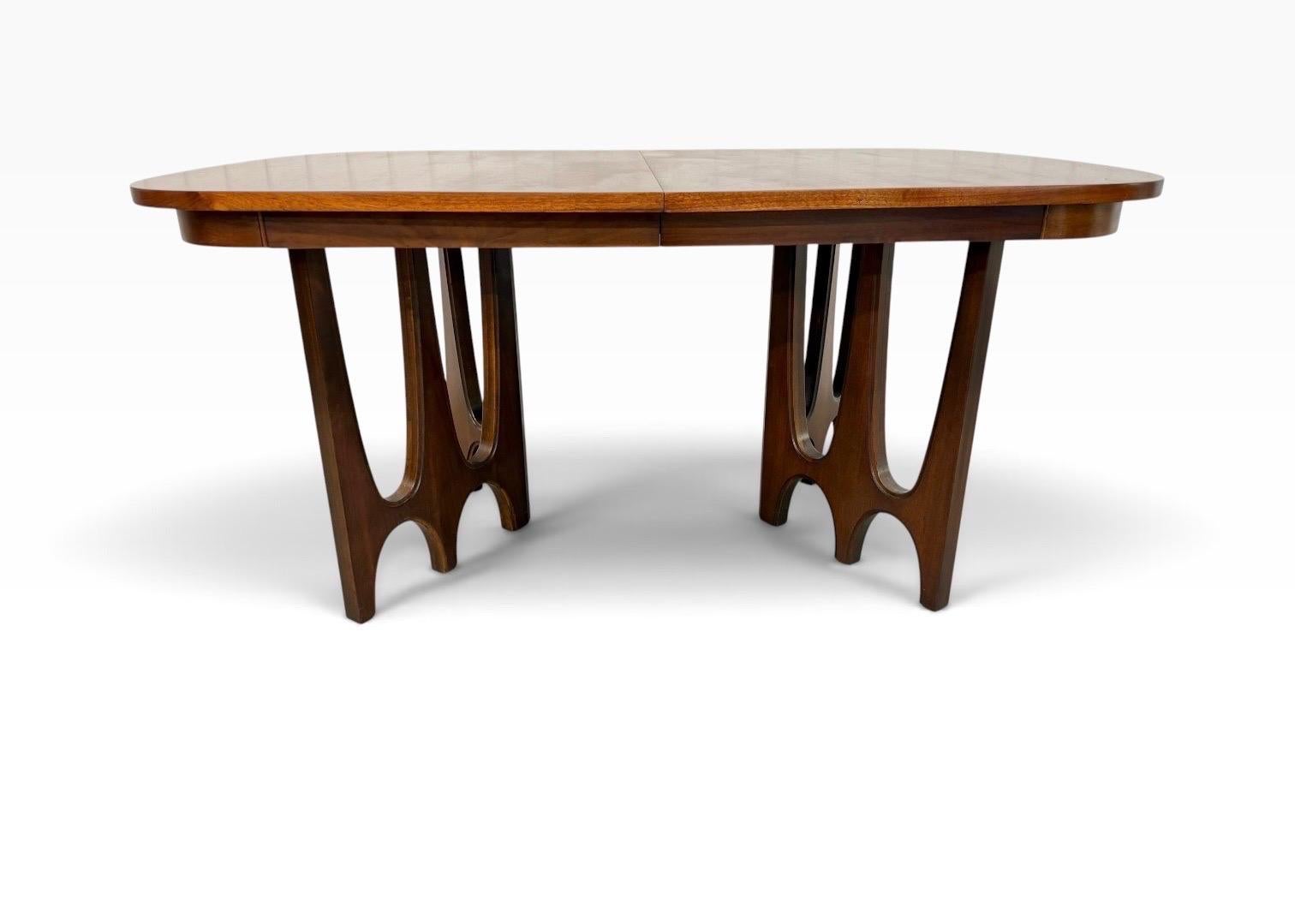 Mid-Century Modern Broyhill Brasilia Sculpted Walnut Dining Table - Refinished! - Image 2